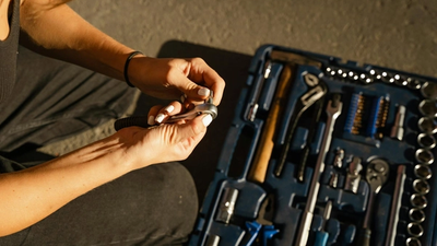 Comment facturer la TVA quand on est artisan ?