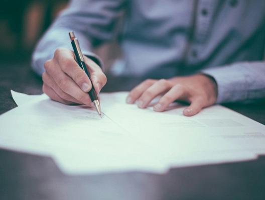 Comment enregistrer les salaires au compte 641 ?