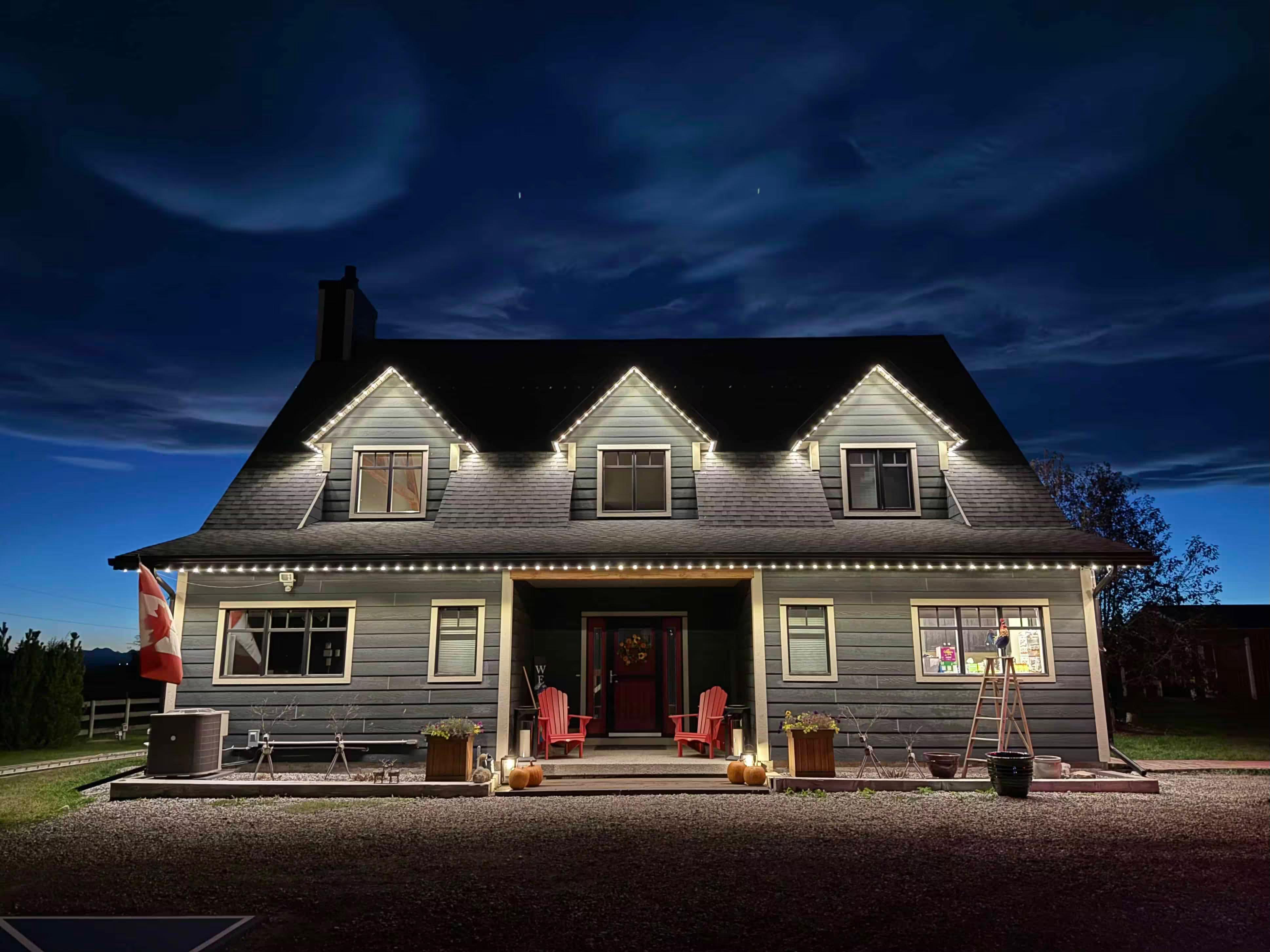 What Are Soffit Lights? Benefits, Installation & Best Options for Homeowners