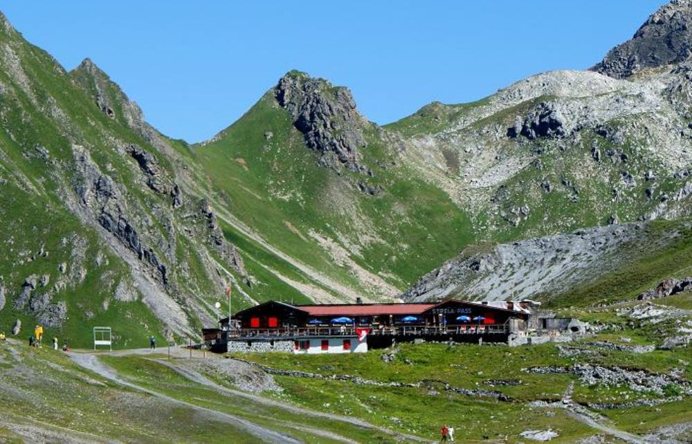 Break at the Strelapass