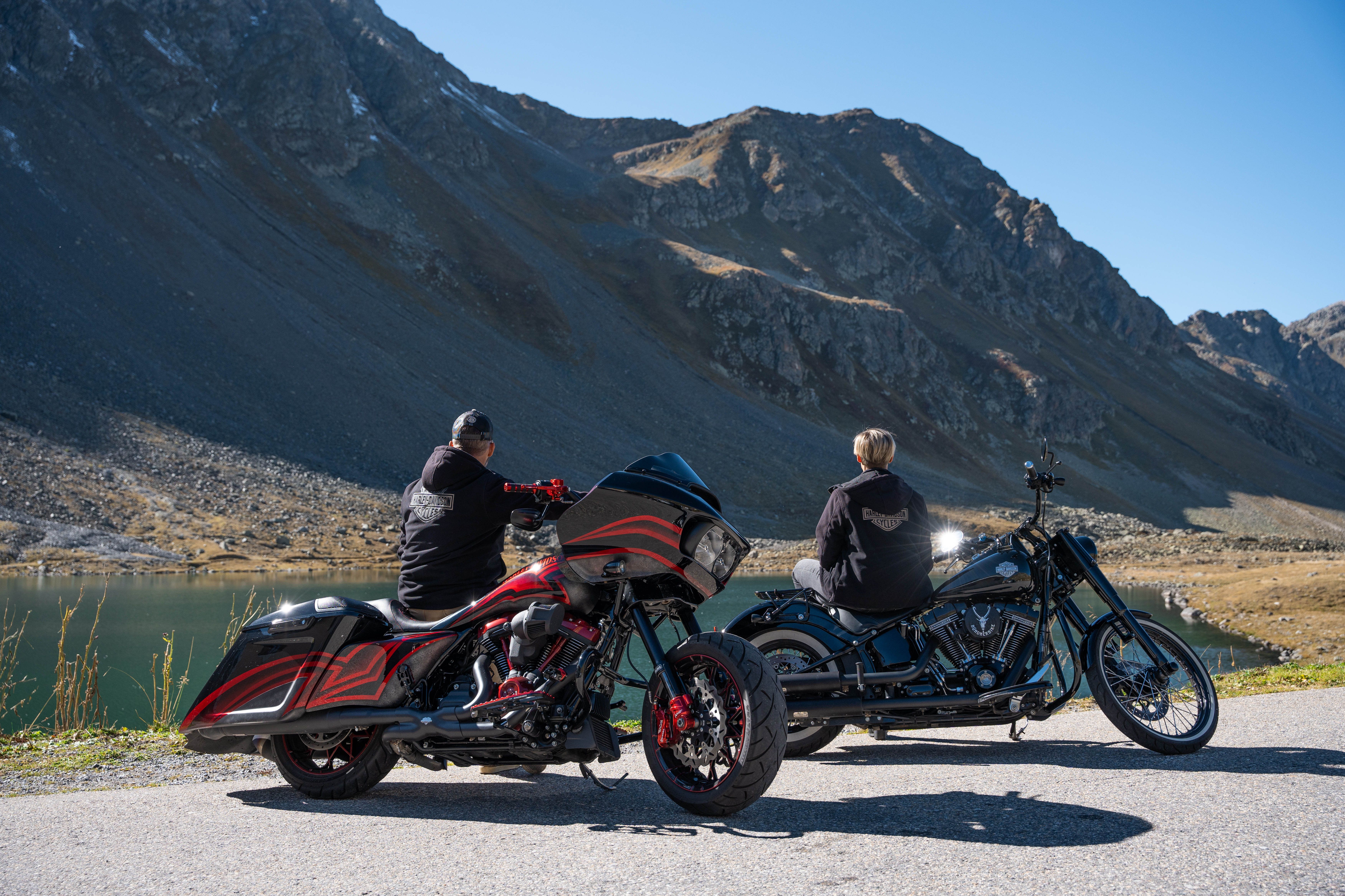 Motorradfahren über den Flüelapass in Davos Klosters
