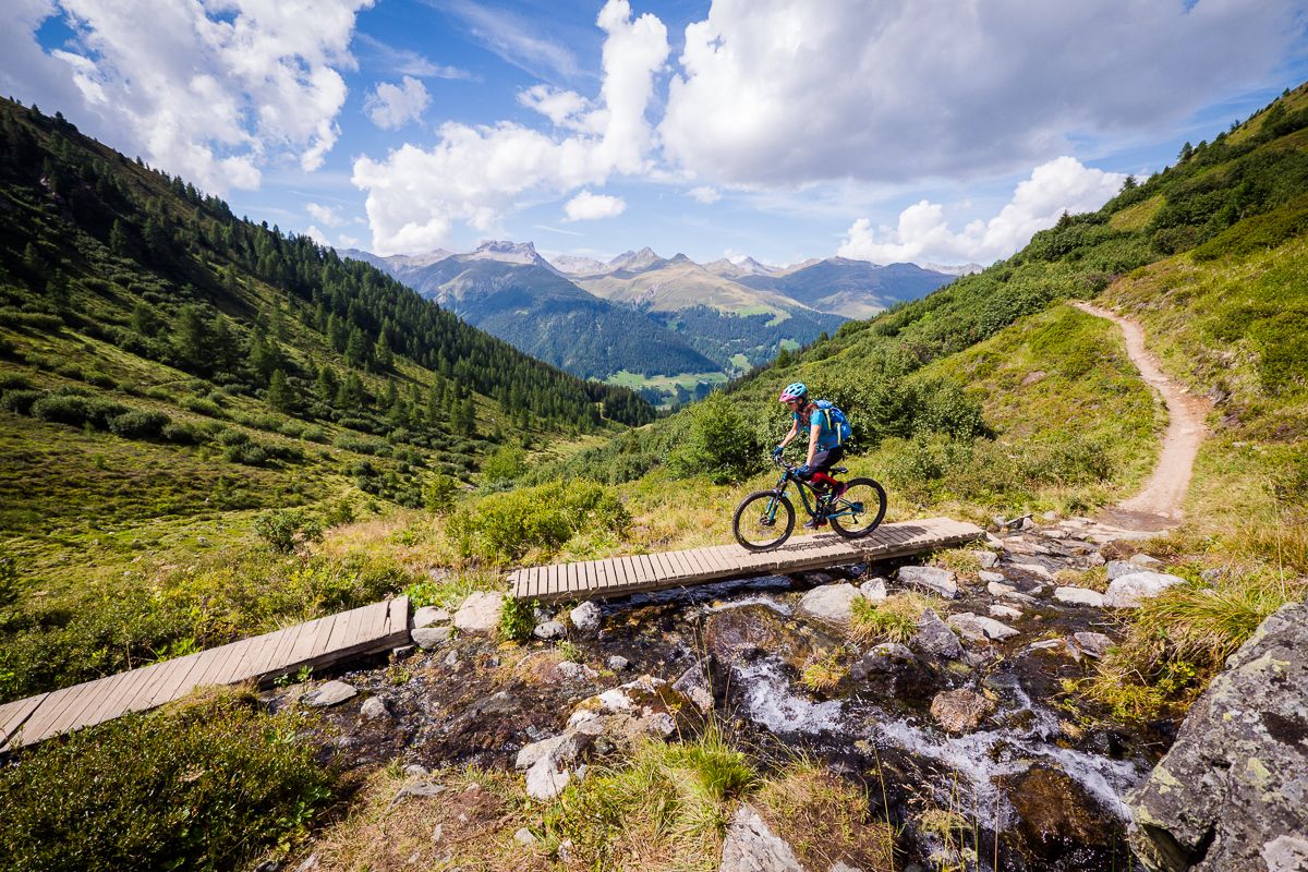 Biken am Rinerhorn auf dem Alps Epic Trail