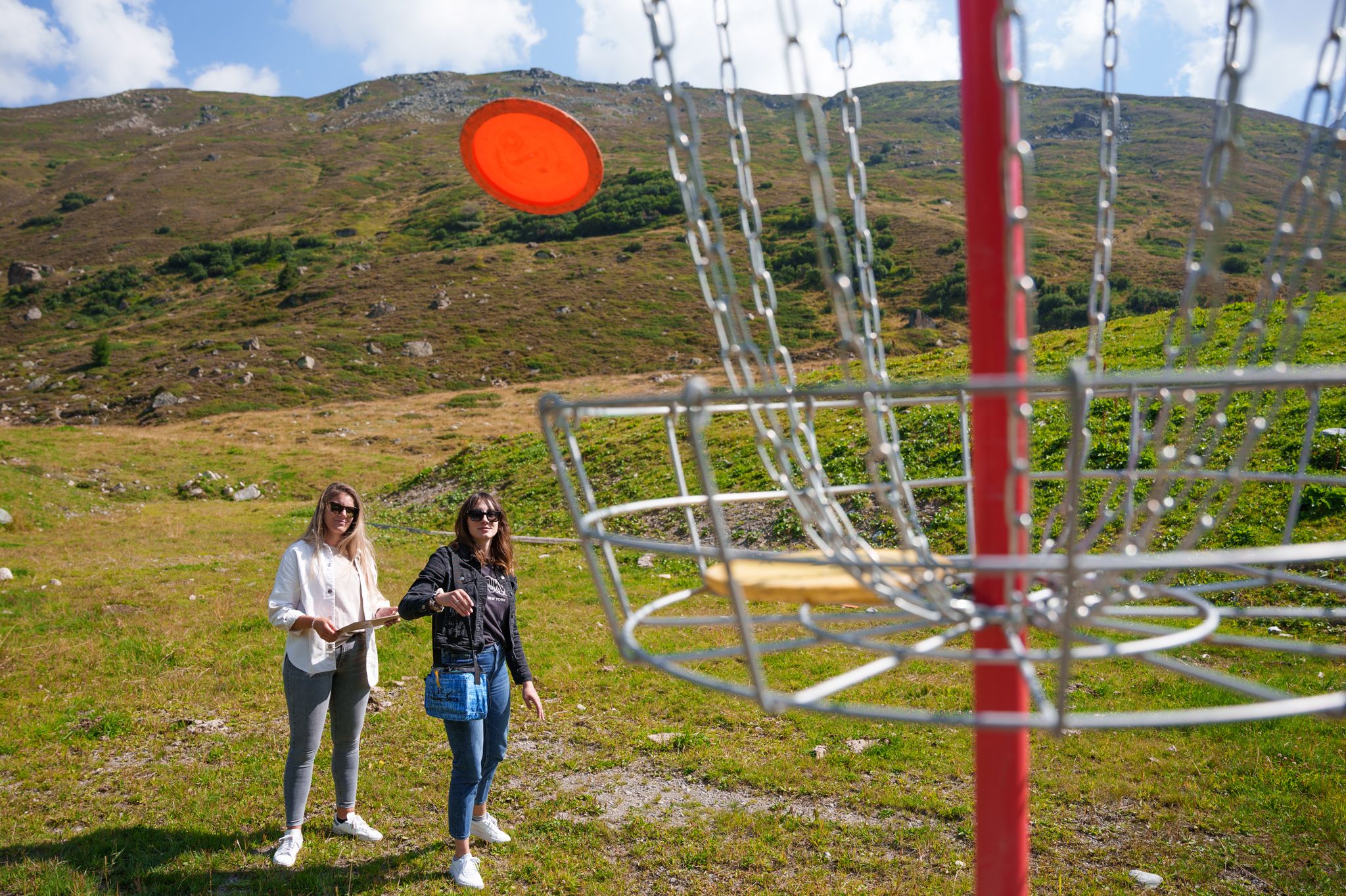 Disc Golf in den Schweizer Alpen von Davos Klosters.