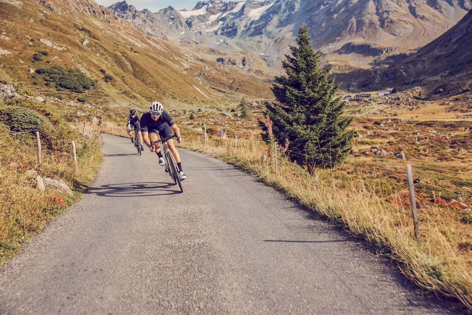 Rennradfahren im Seitental Dischma in Davos Klosters