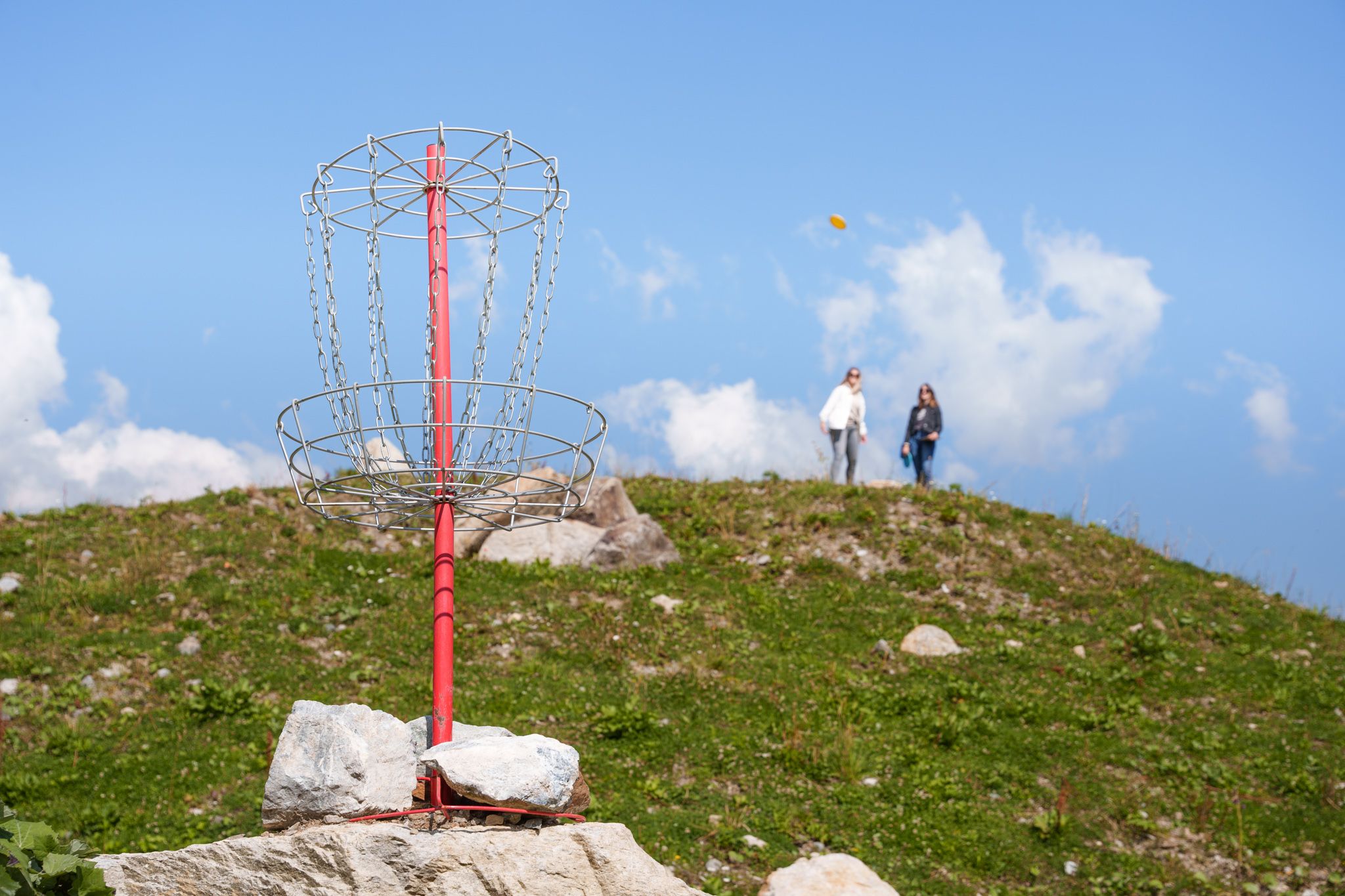 Disc Golf in den Schweizer Alpen von Davos Klosters.