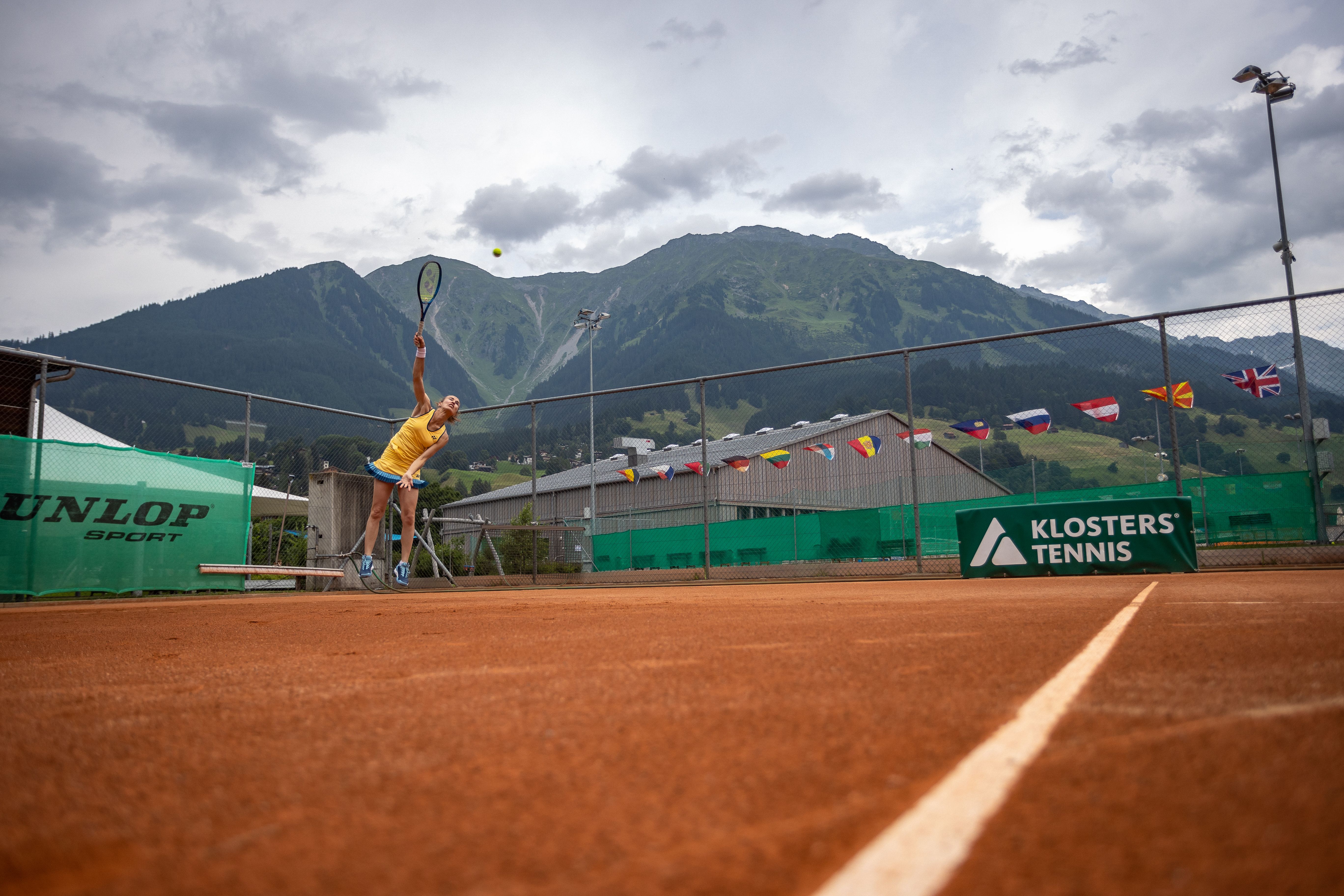 Tennisspielen mit Martina Hingis in Klosters, Tennisspielen in den Schweizer Alpen