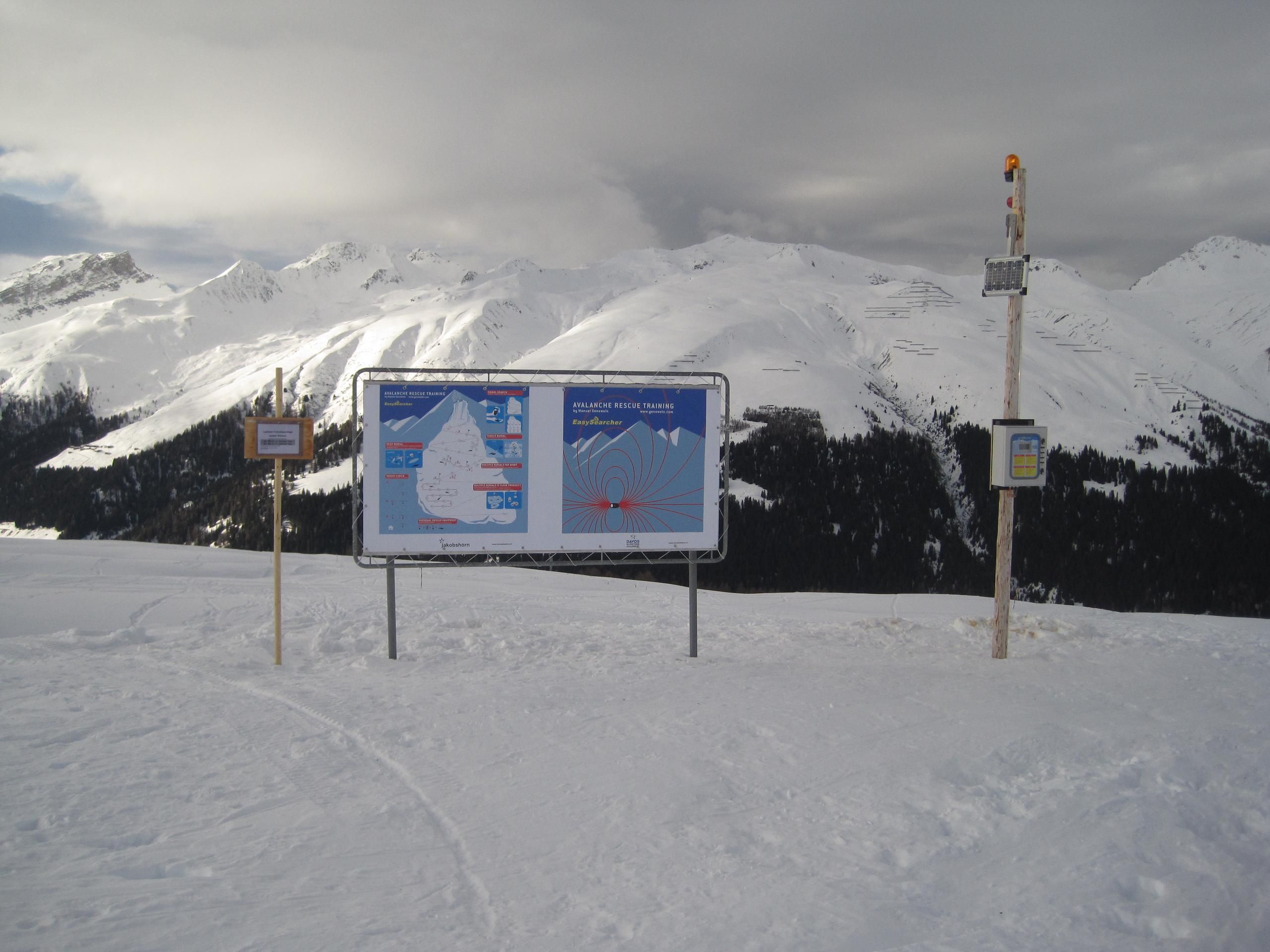 Lawinentafel in Davos Klosters