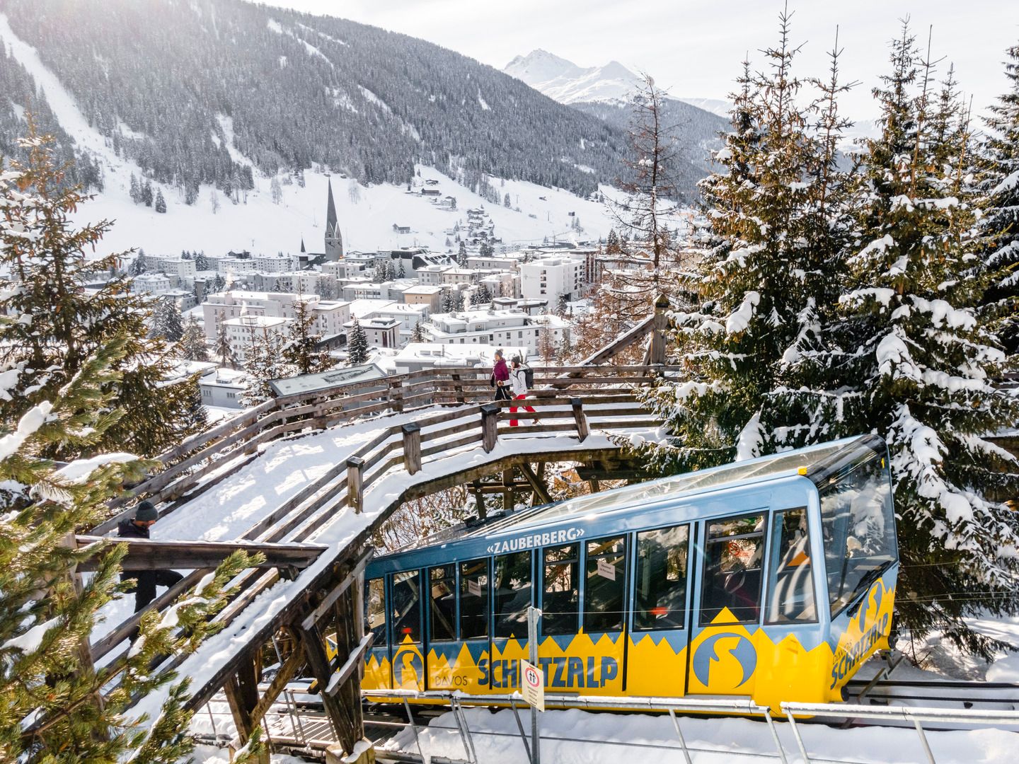 Winterwandern auf der Hohe Promenade in Davos