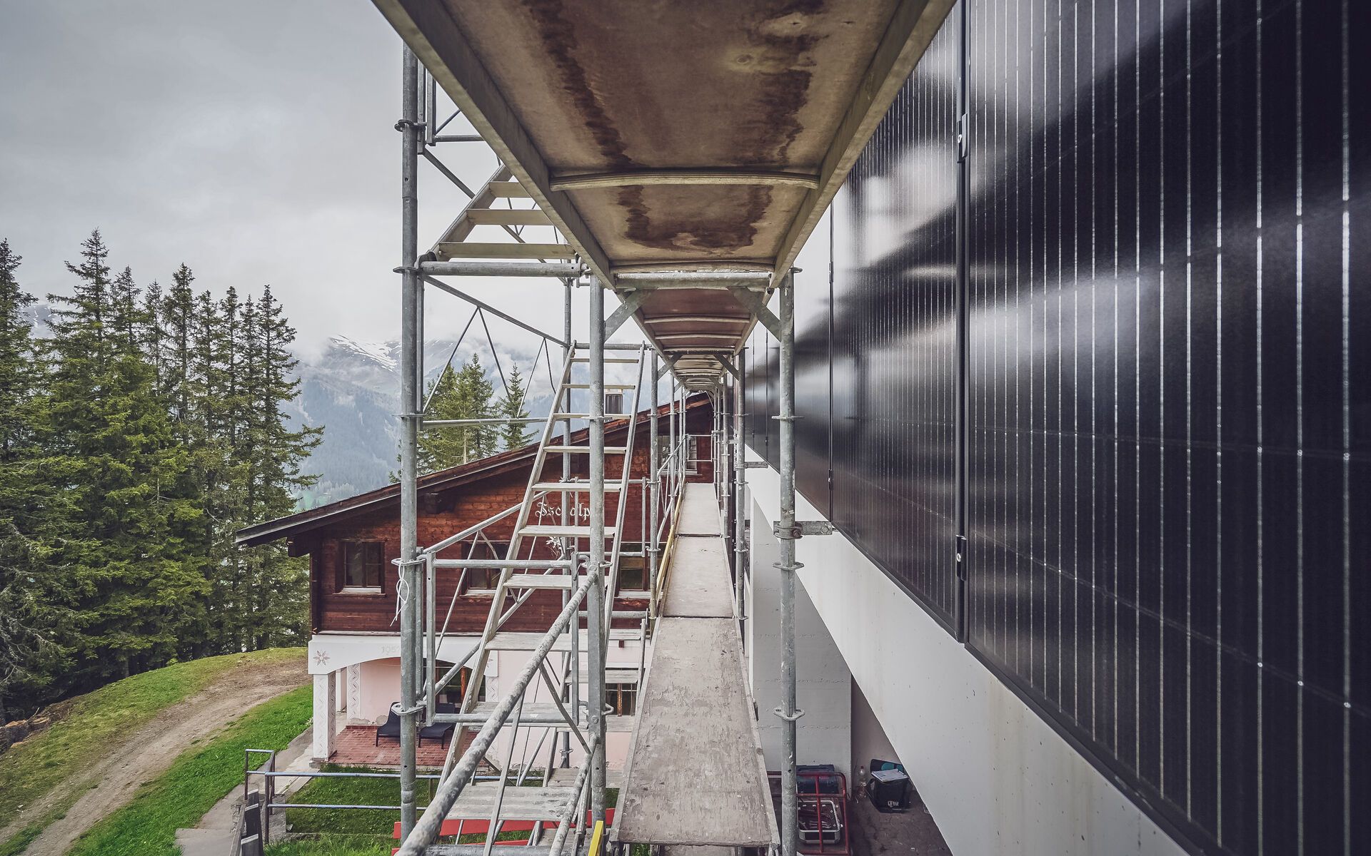 PV system mountain railways Ischalp Jakobshorn