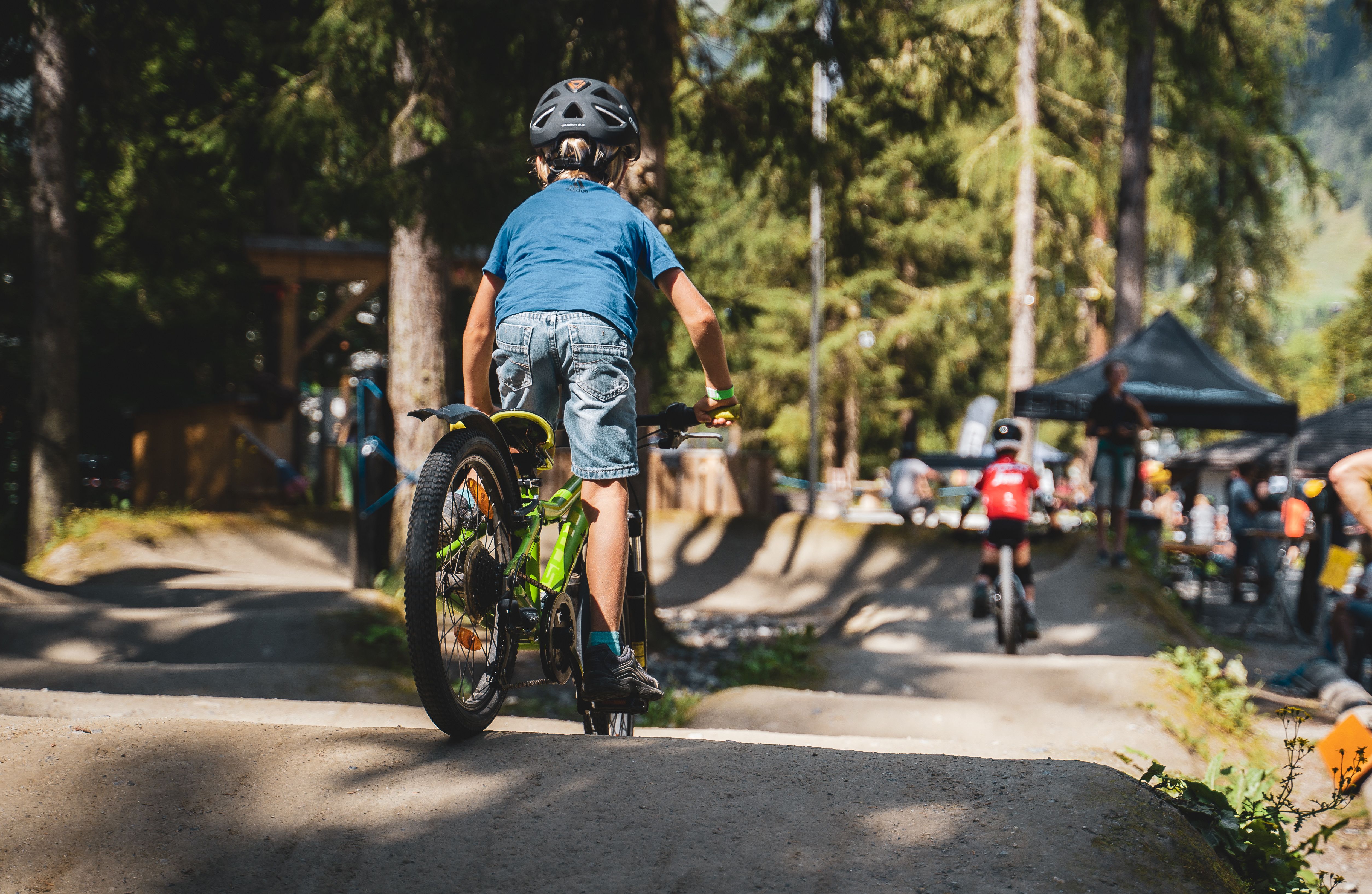 Fahrtechnik auf den Pumptracks oder im Skills Park