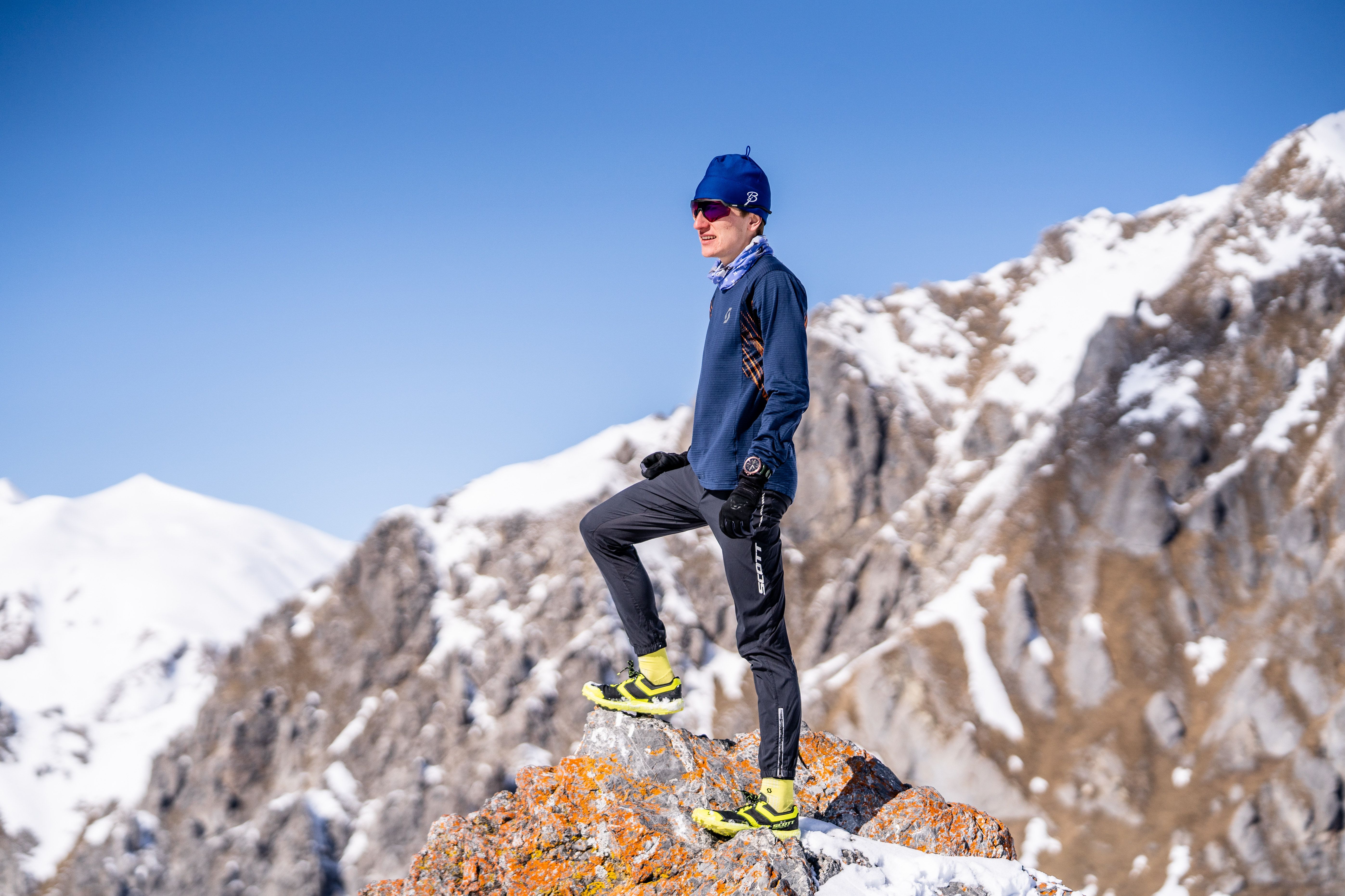 Winter-Trailrunning hinauf auf den Strelapass in Davos Klosters