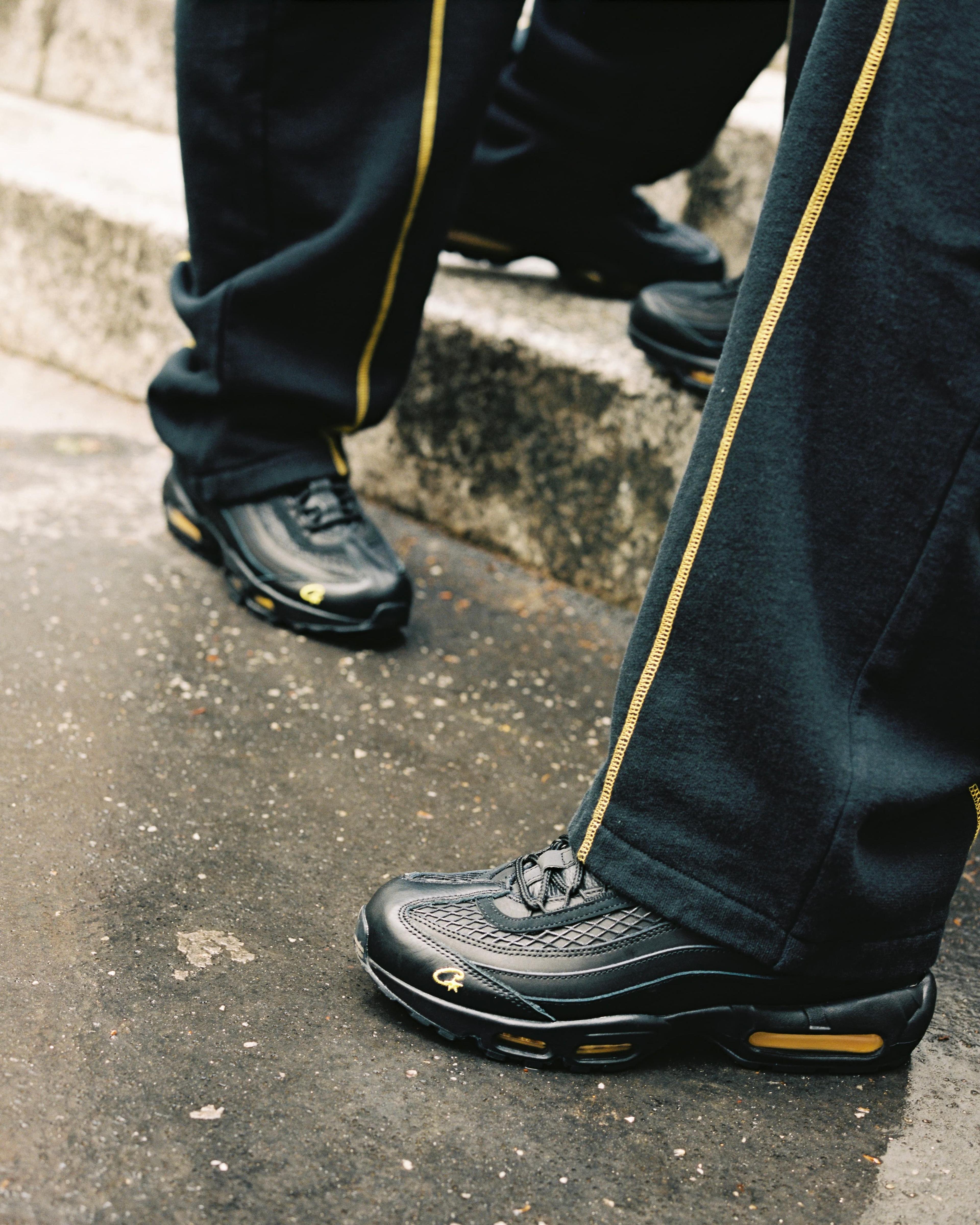 corteiz air max 95 honey black paris