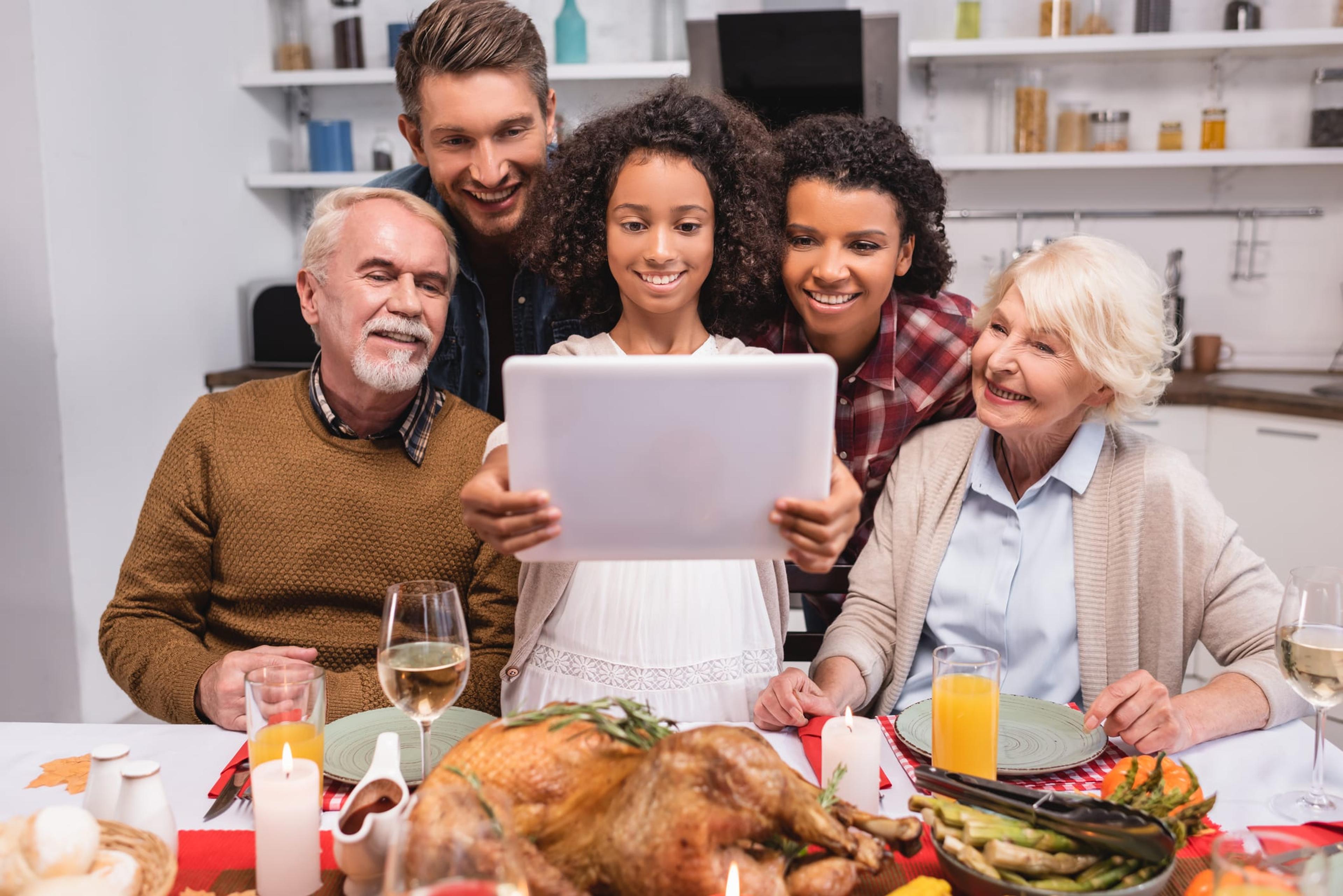 Family celebrating Thanksgiving during pandemic