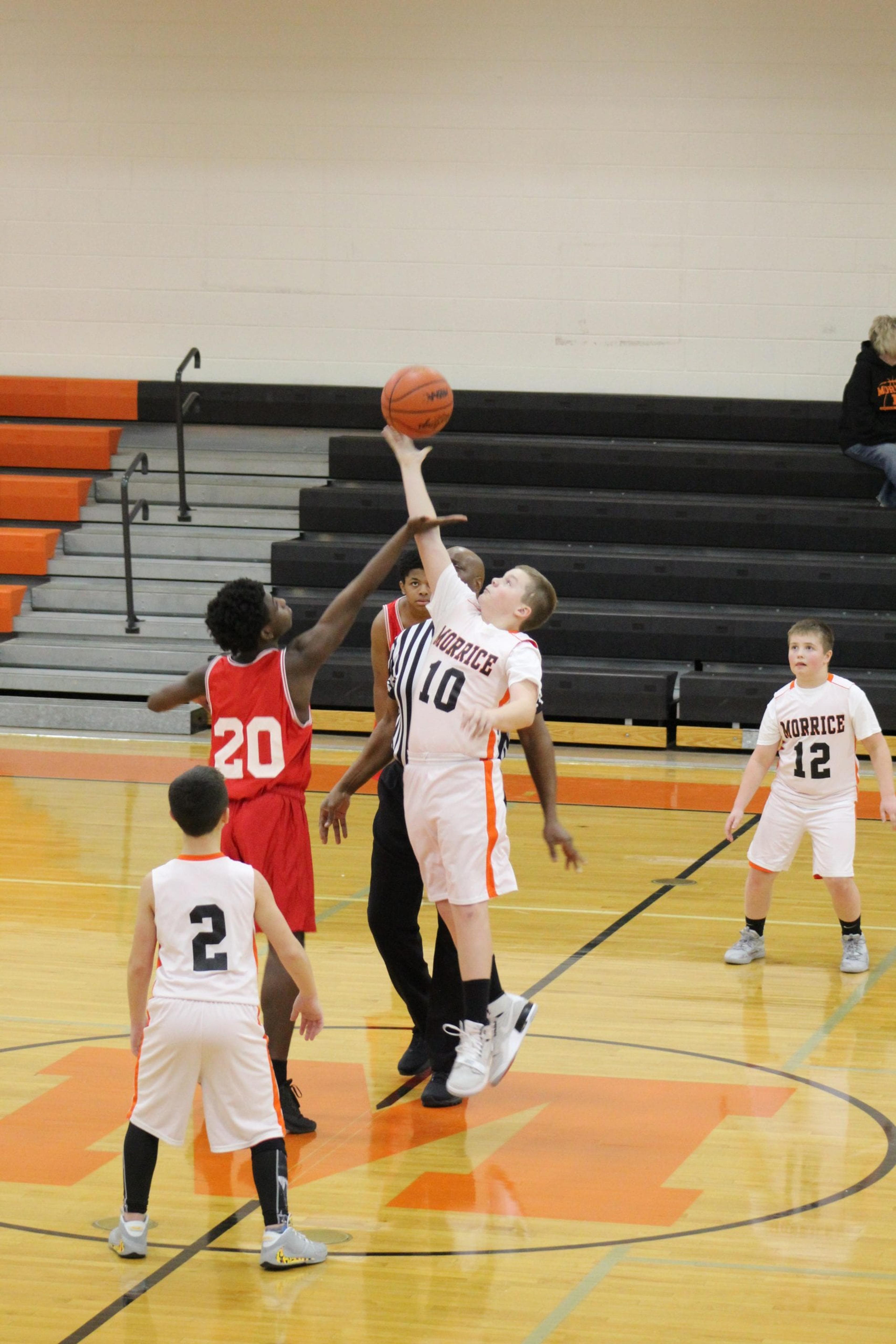 2020 Turkey Day VIP winner Oliver Long playing basketball in 2019.