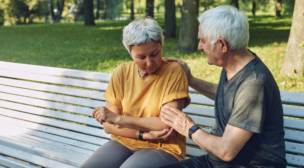 How Hot Weather Affects Arthritis