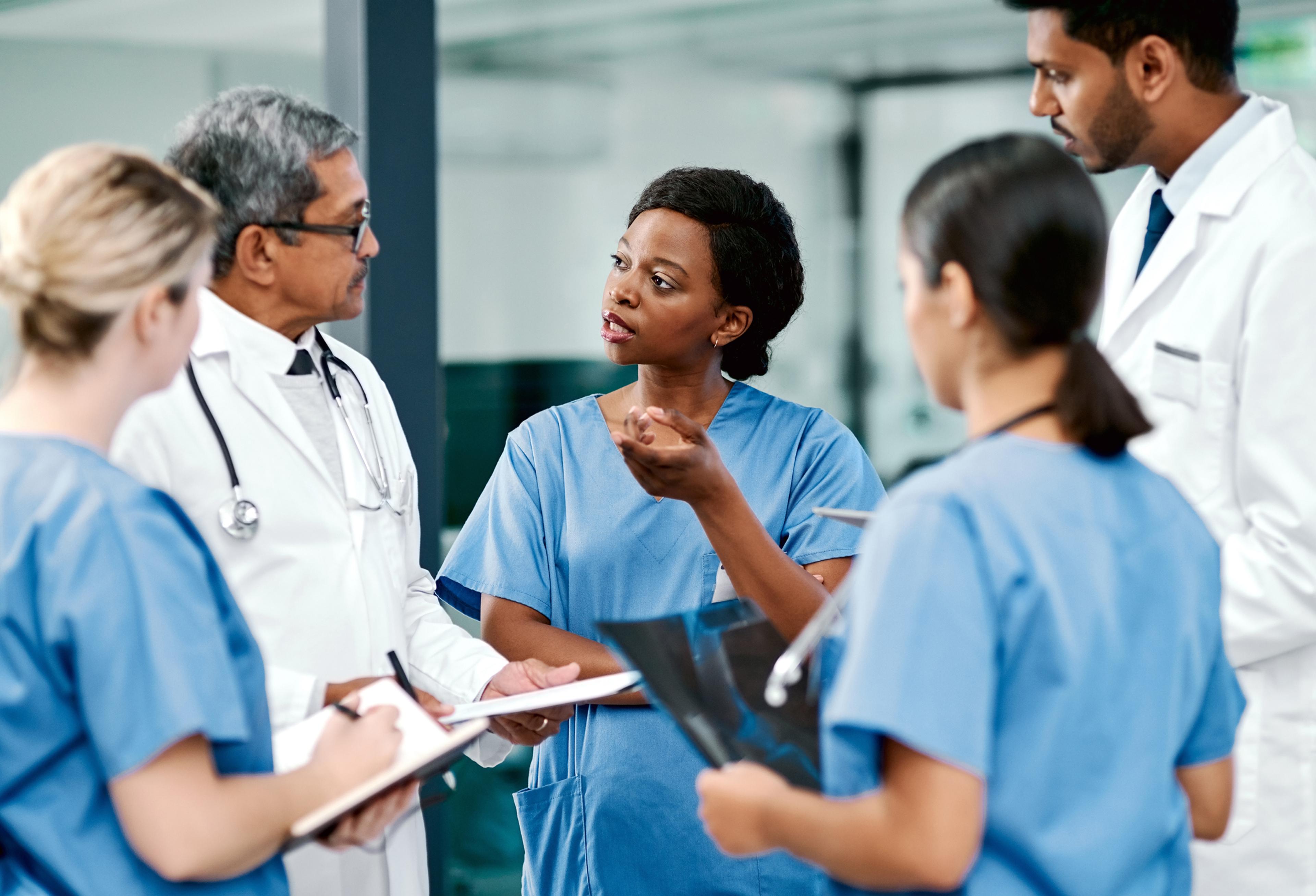 Physicians and medical practitioners discussing diversity at work
