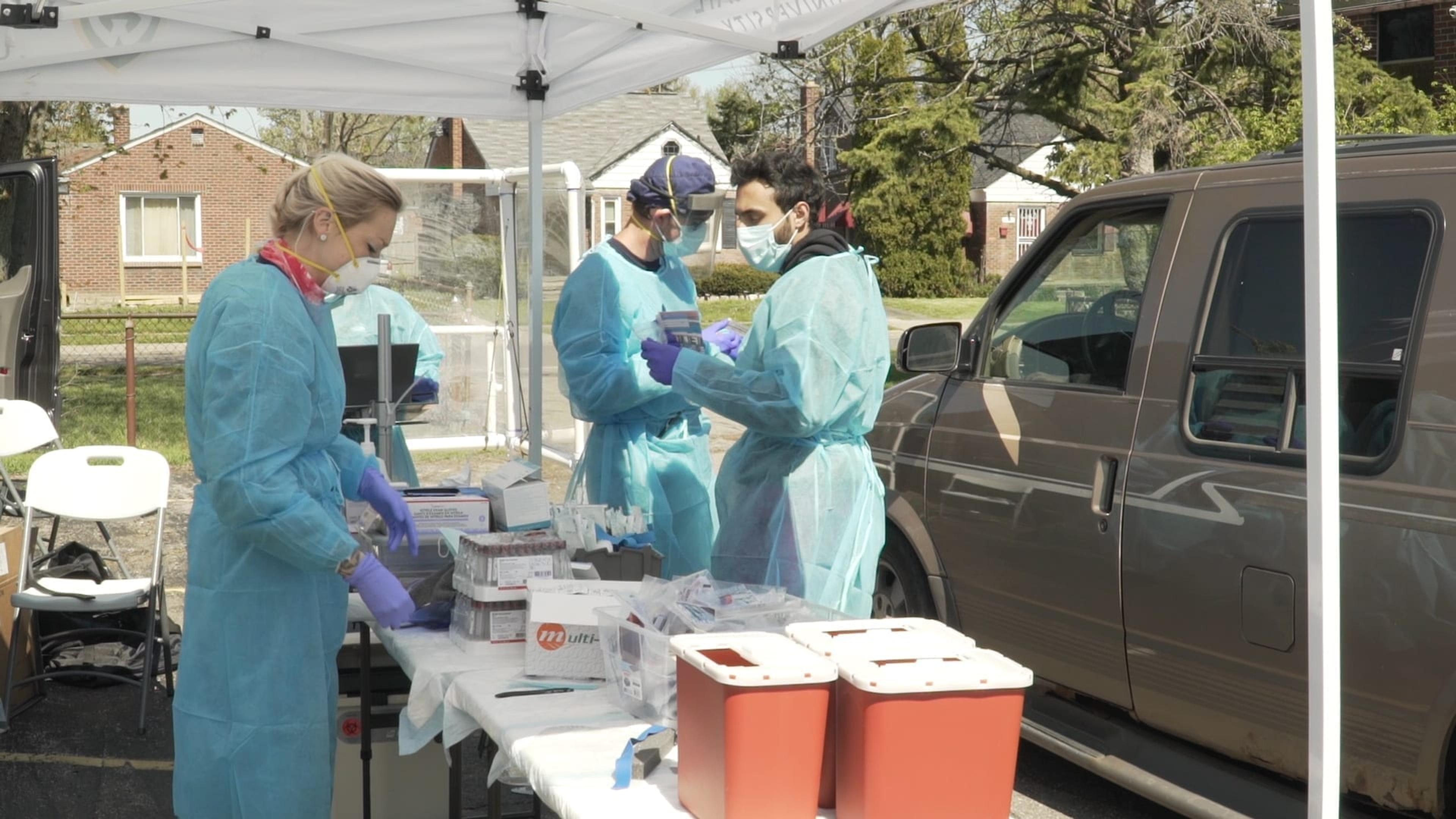 Medical workers prepare coronavirus tests
