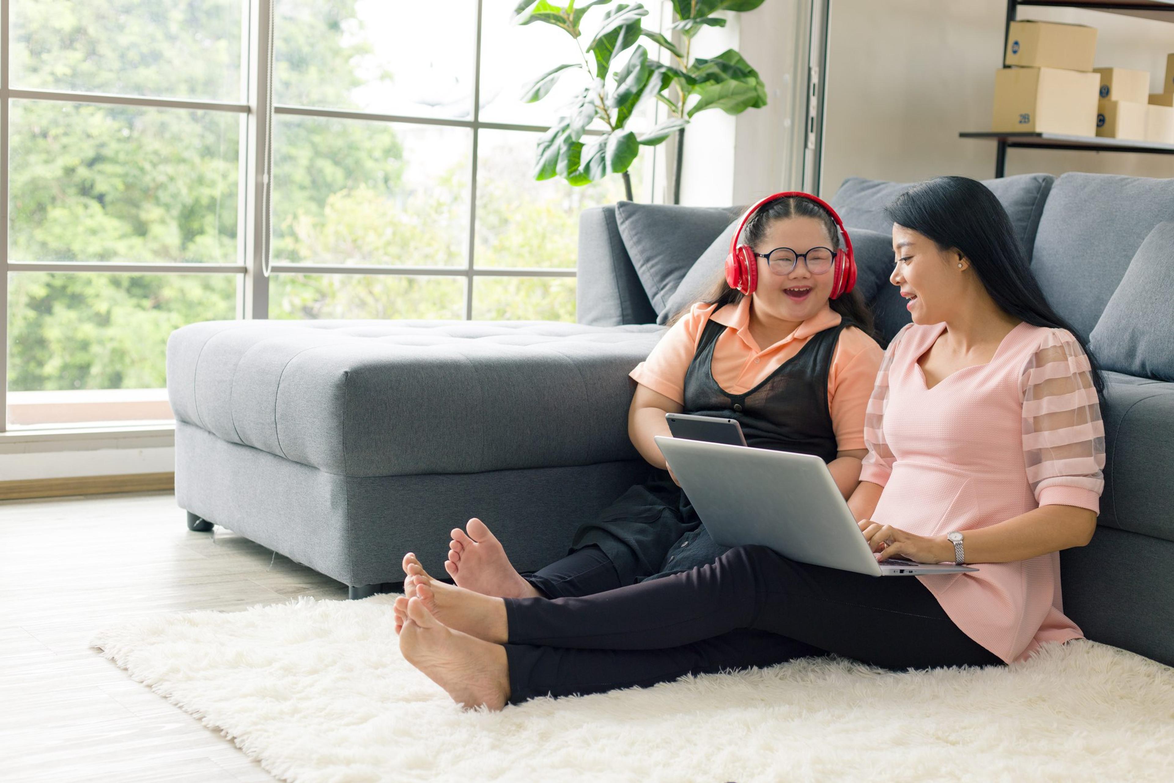 Mother works from home to takes care of daughter.