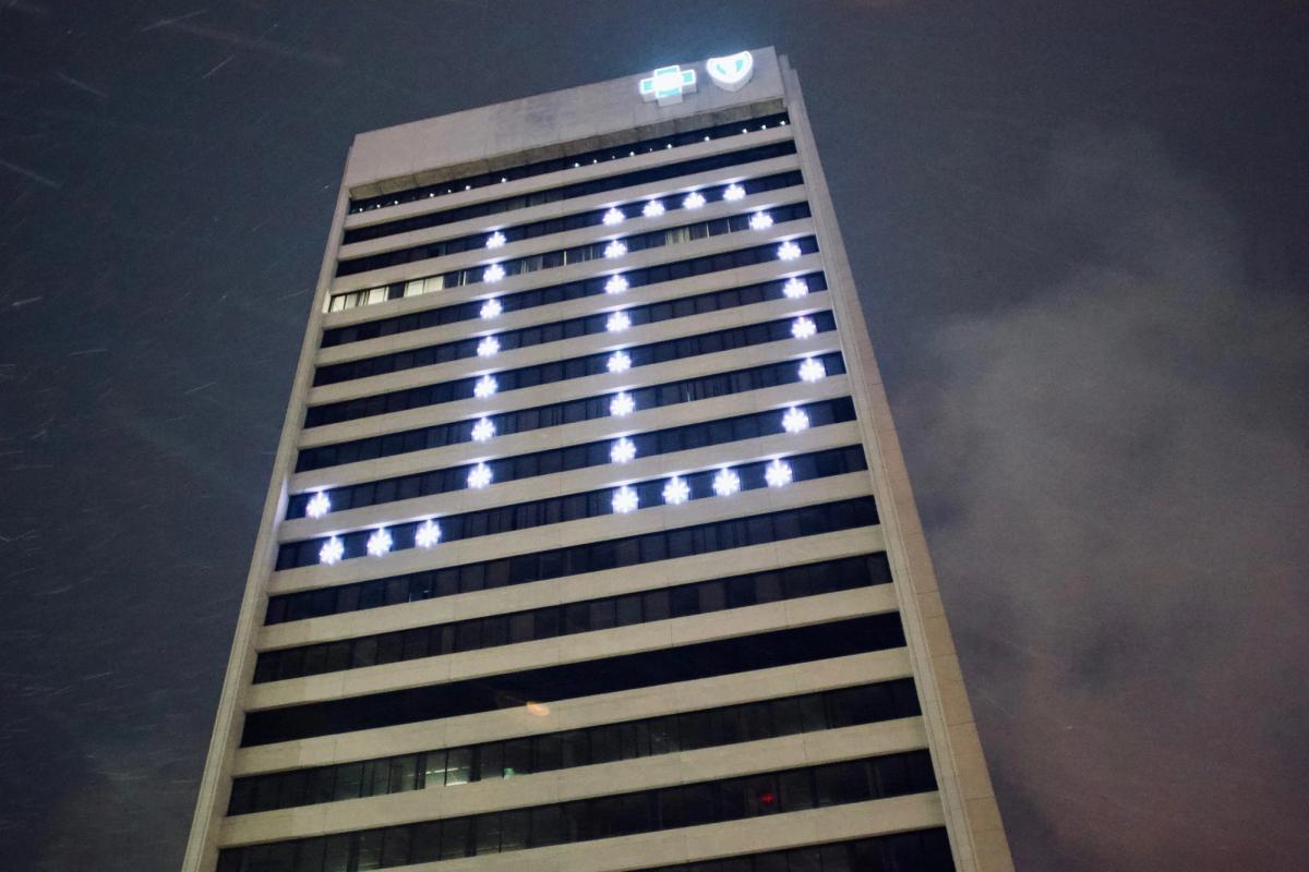 Blue Cross Blue Shield of Michigan Illuminates Downtown Detroit ...