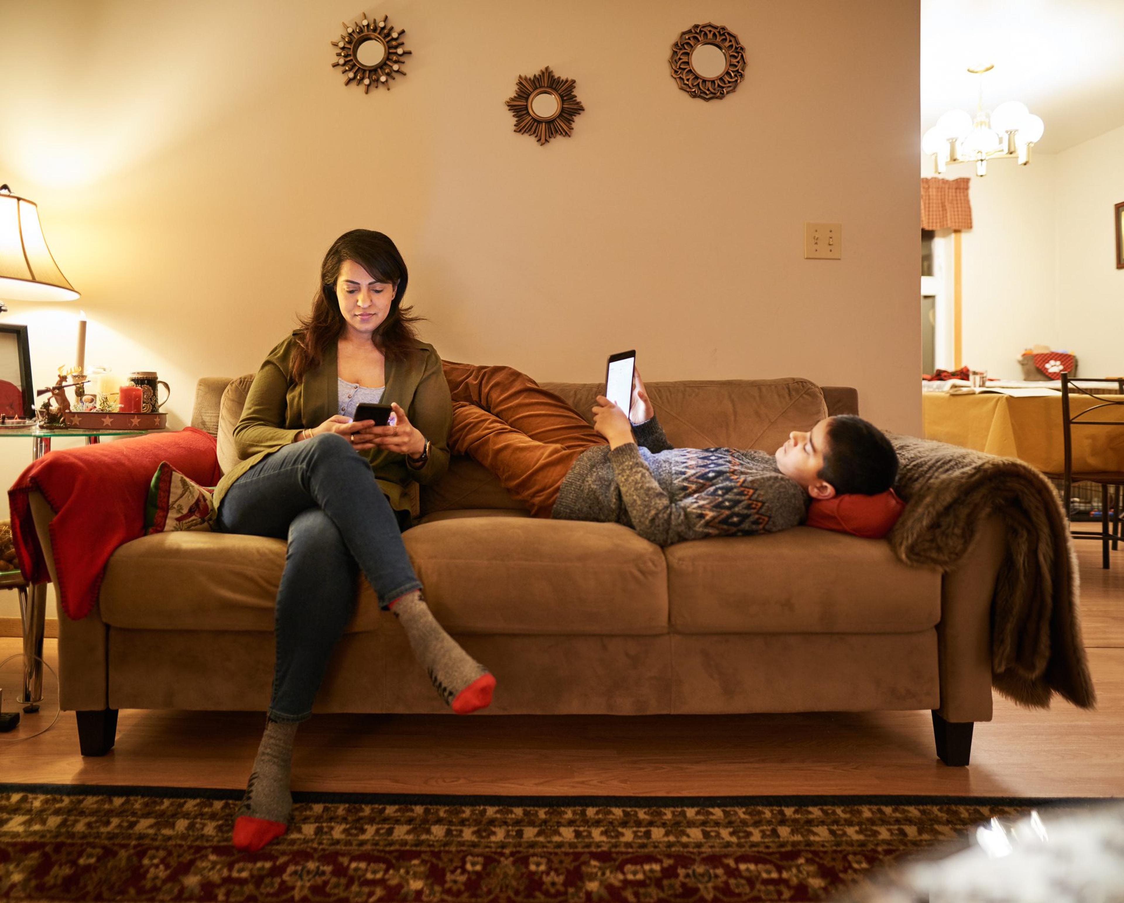 Constantly Scrolling Social Media? Here’s why you Should Take a Break