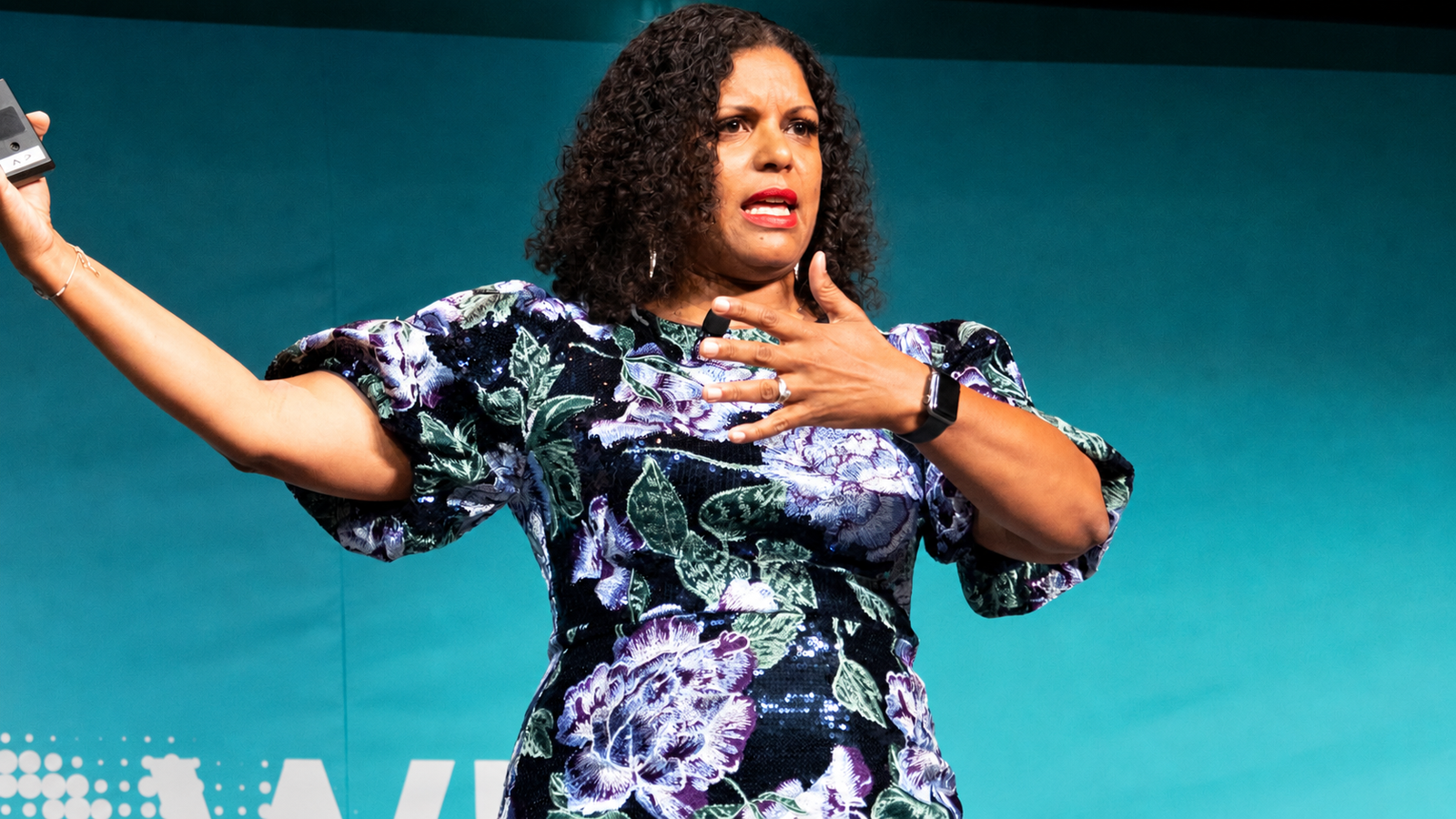 Adimika on stage
