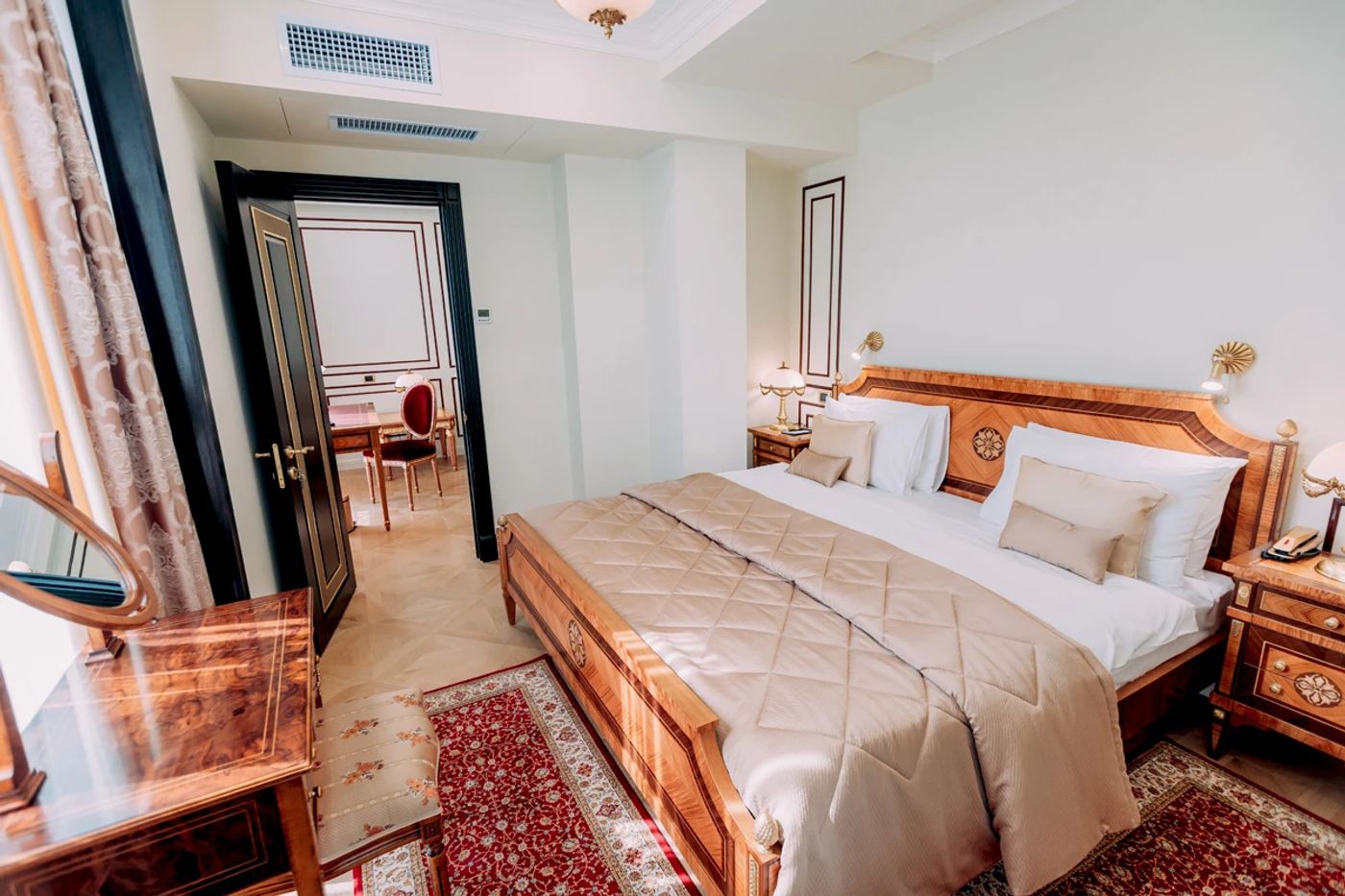 Golden Palace Hotel Yerevan - photo 4