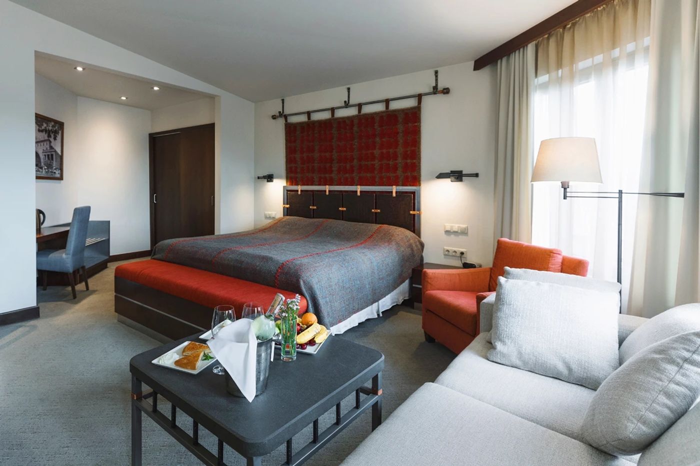 Tufenkian Historic Yerevan Hotel - photo 4