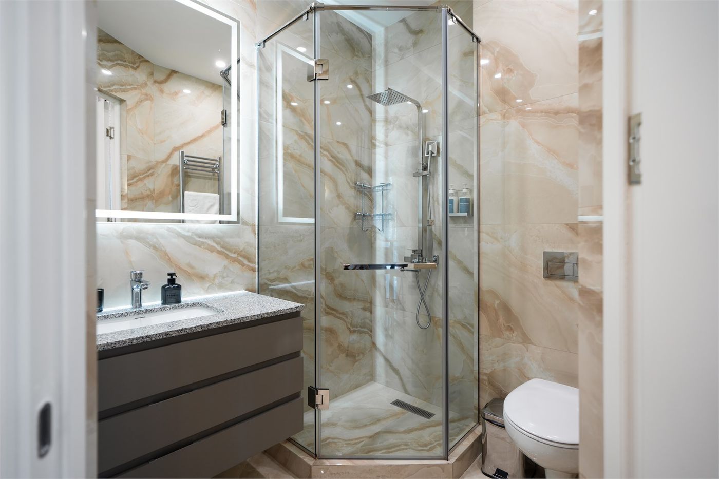 RIS Opera Apartments Yerevan - photo 9