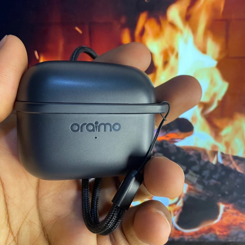 Oraimo SpaceBuds Lite OTW-324 – 40H Playtime, Bluetooth 5.4, 360 Spatial Audio, Lanyard Case