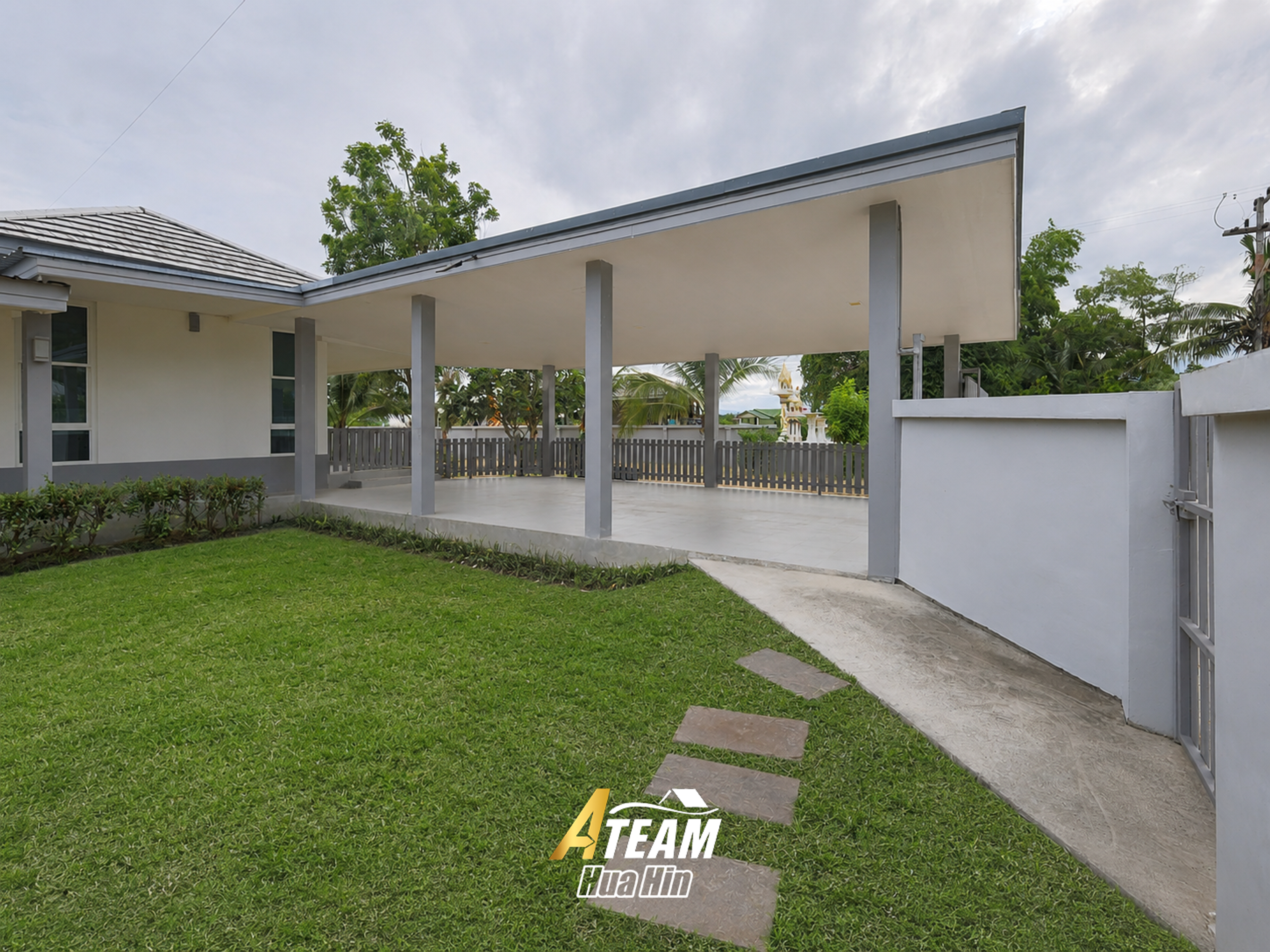 For sale House 3-Bedroom in Black Mountain. thumbnail 27