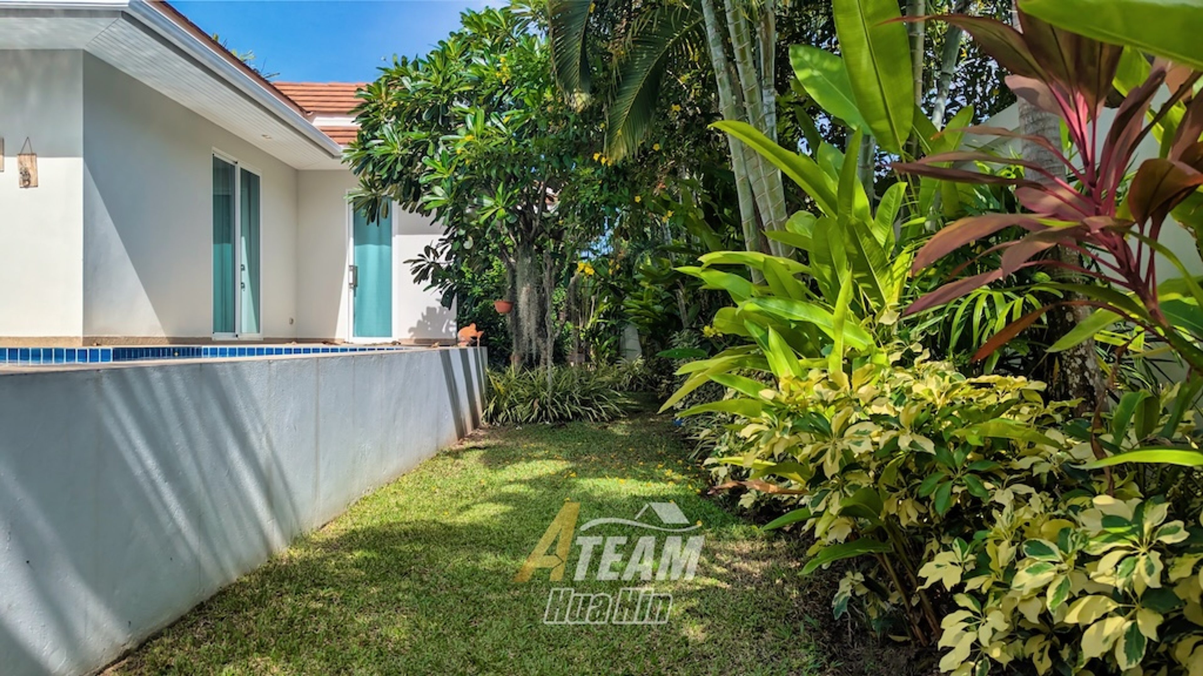 Luxury Pool Villa for rent in Woodland,  Thap Tai  thumbnail 11