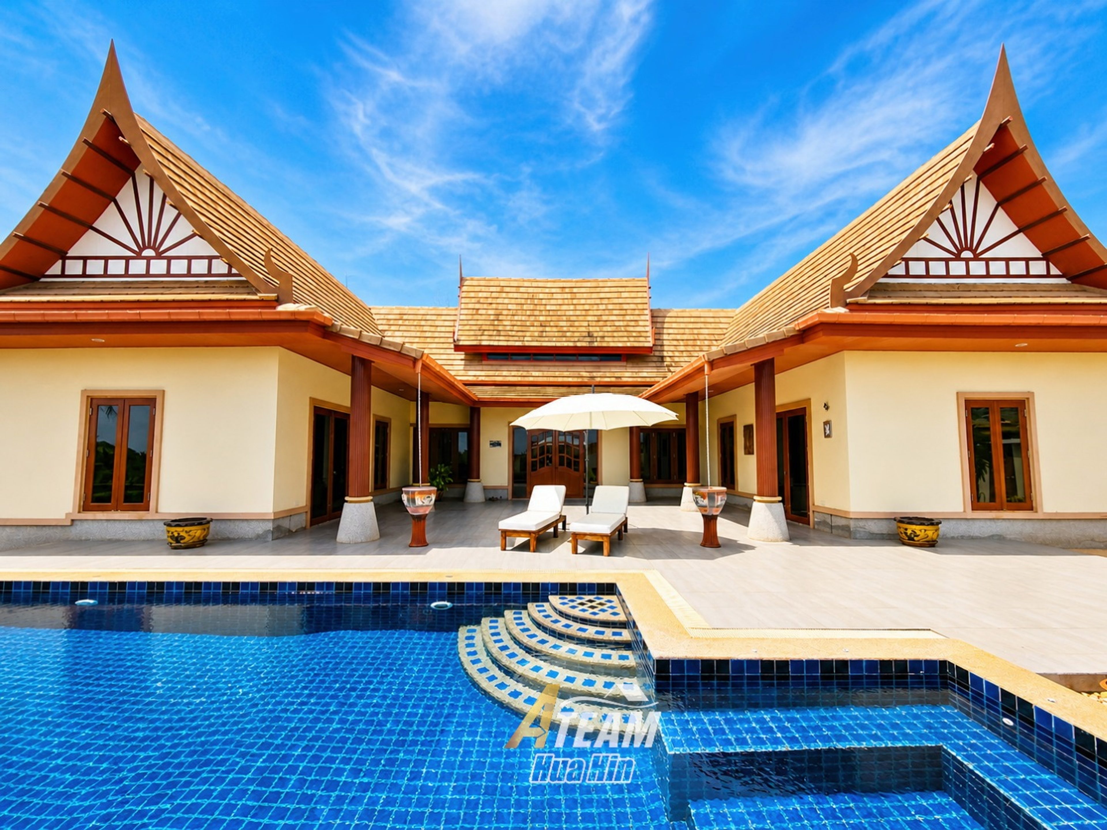 Tropical Pool Villa on a Large  Land Plot thumbnail 11
