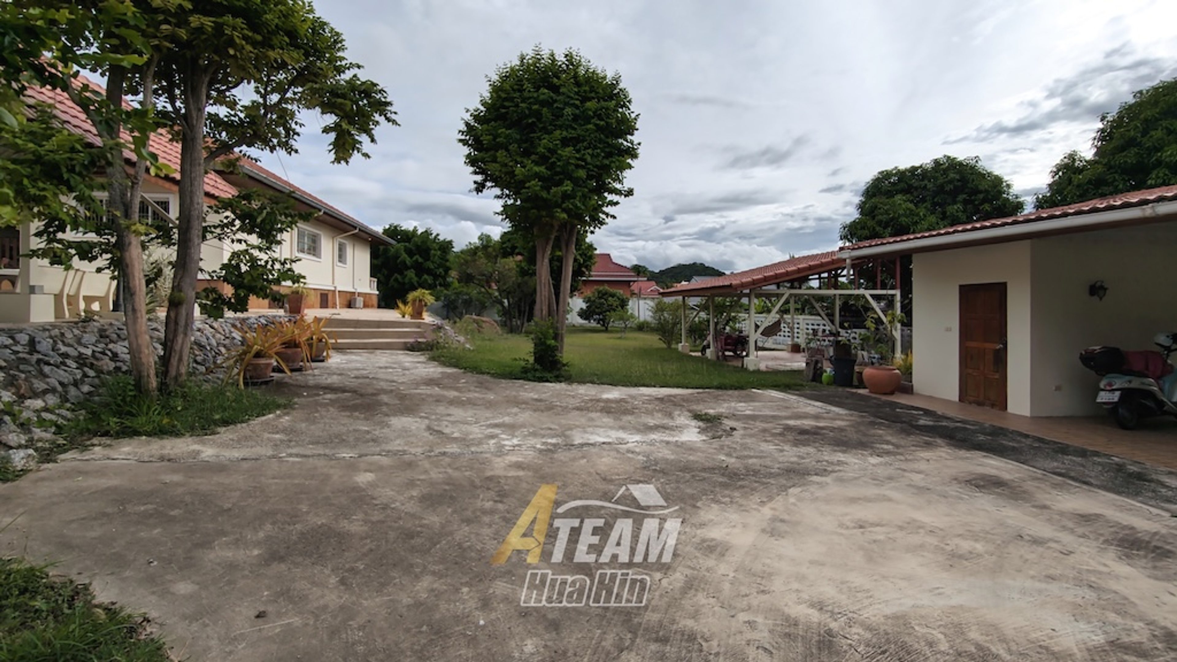 3-Bedroom Home on Large 2 Rai in Khao Tao thumbnail 5