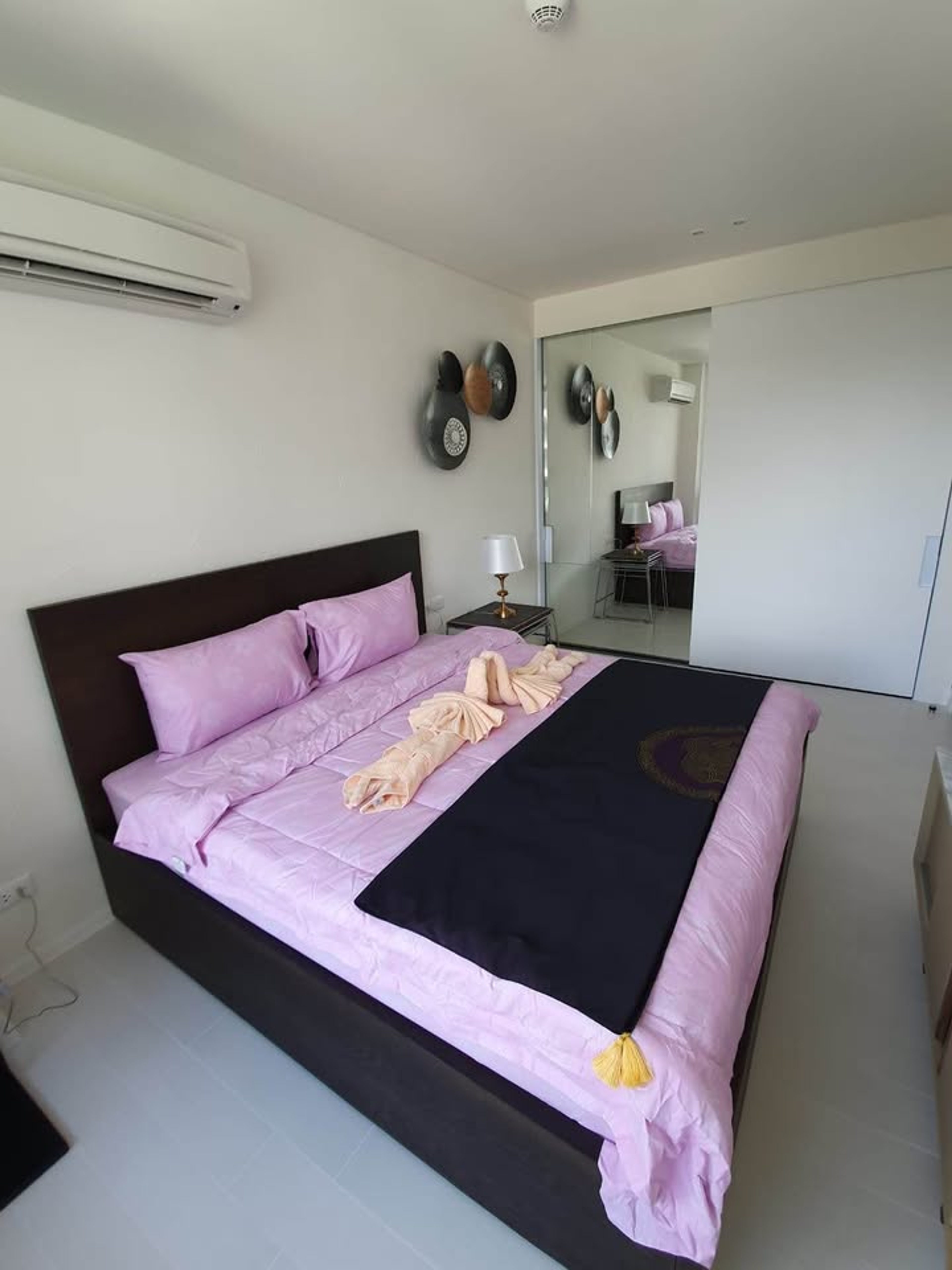 Beautiful 2-Bedroom Condo with Pool View at Veranda, Khao Takiab thumbnail 9