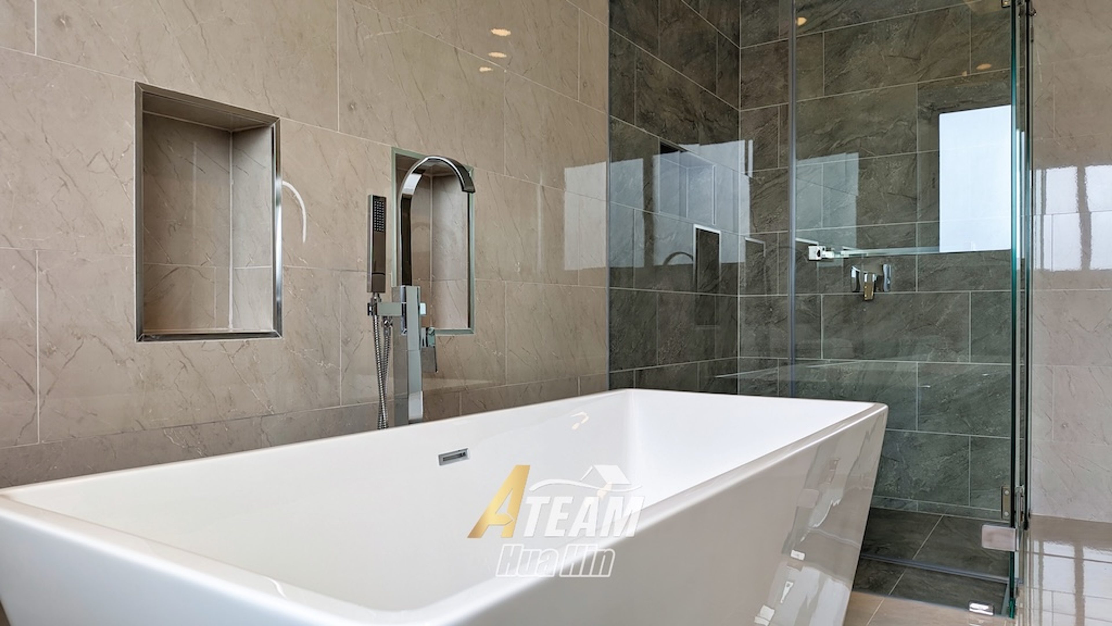 Modern 3 Bed 2 Bath  Pool Villa in convientient location (Type A)  thumbnail 18