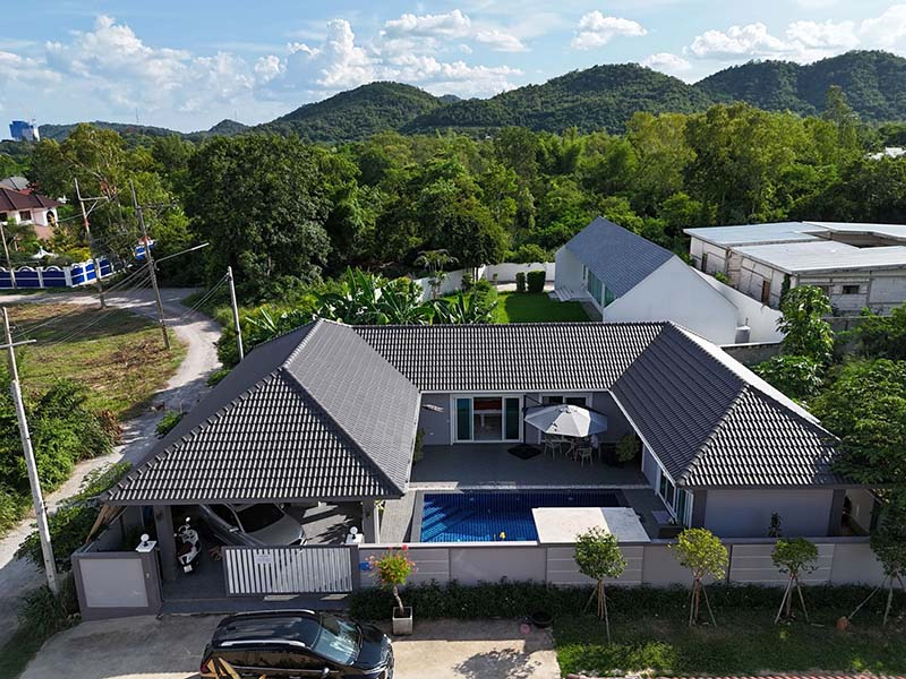 Modern 3-Bedroom Pool Villa - Samor Prong, Hua Hin thumbnail 6