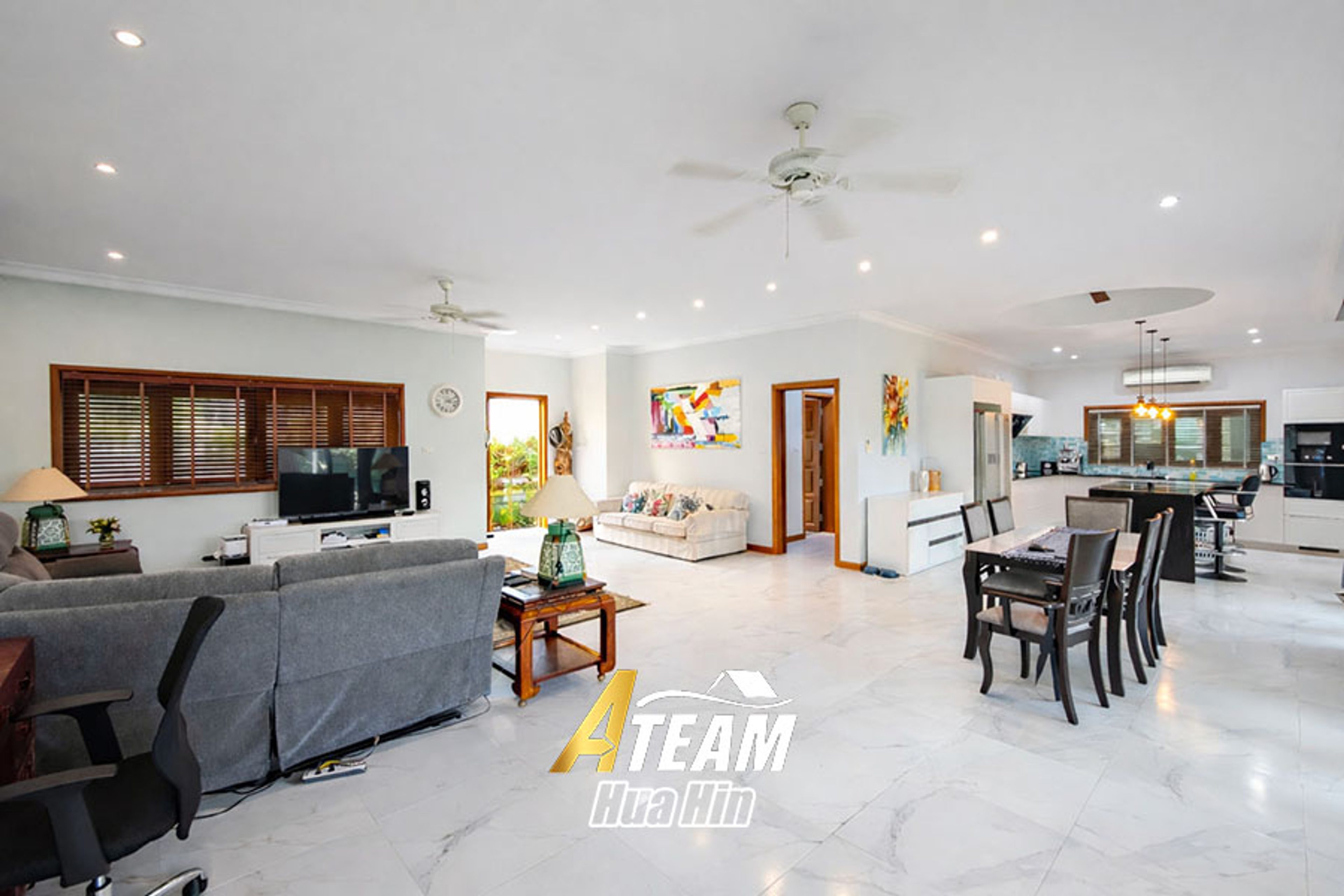 Tropical Living with Guesthouse & Multi-Purpose Room thumbnail 2