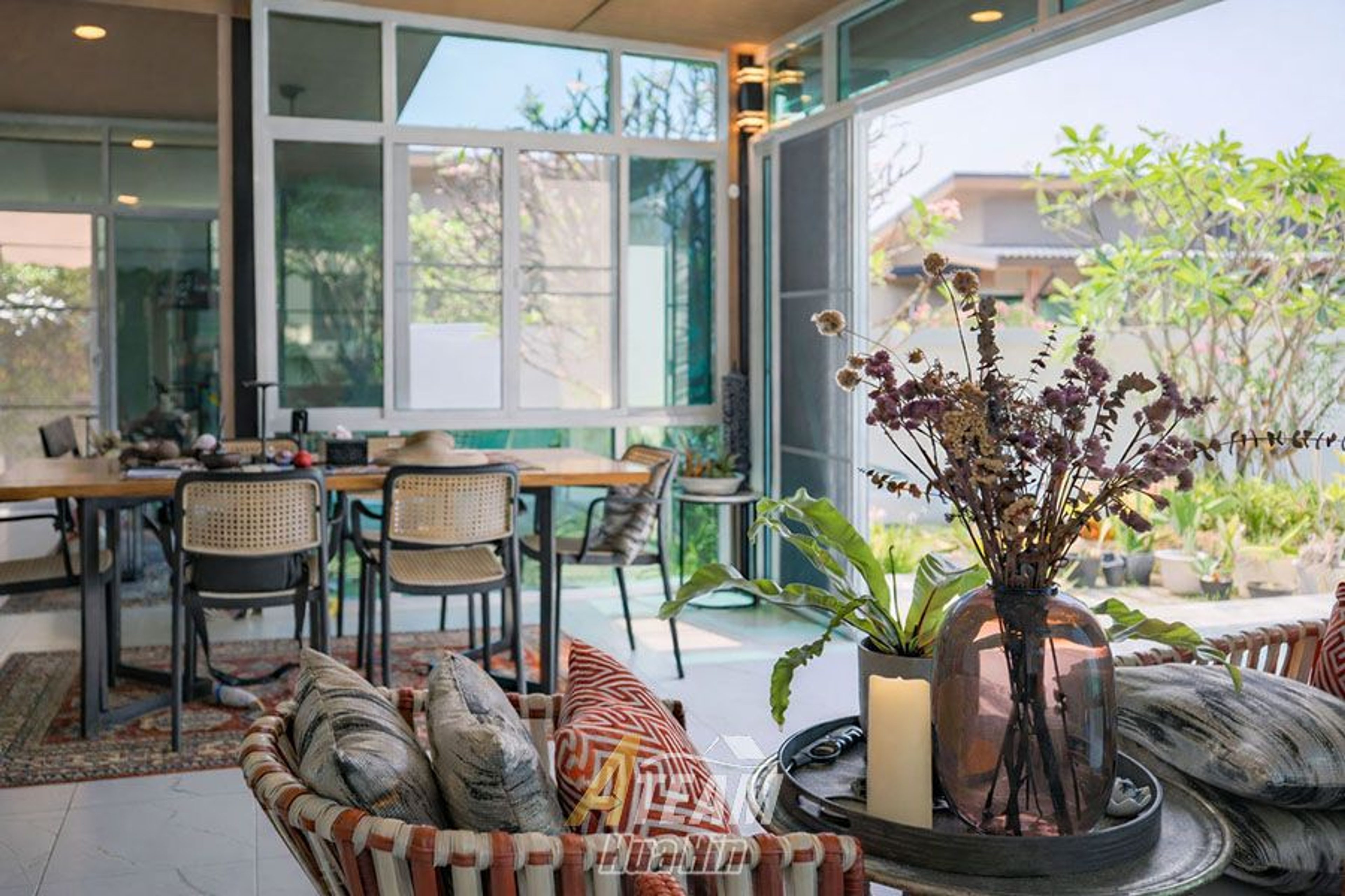 Modern 3-Bedroom Pool Villa in Hin Lek Fai thumbnail 6