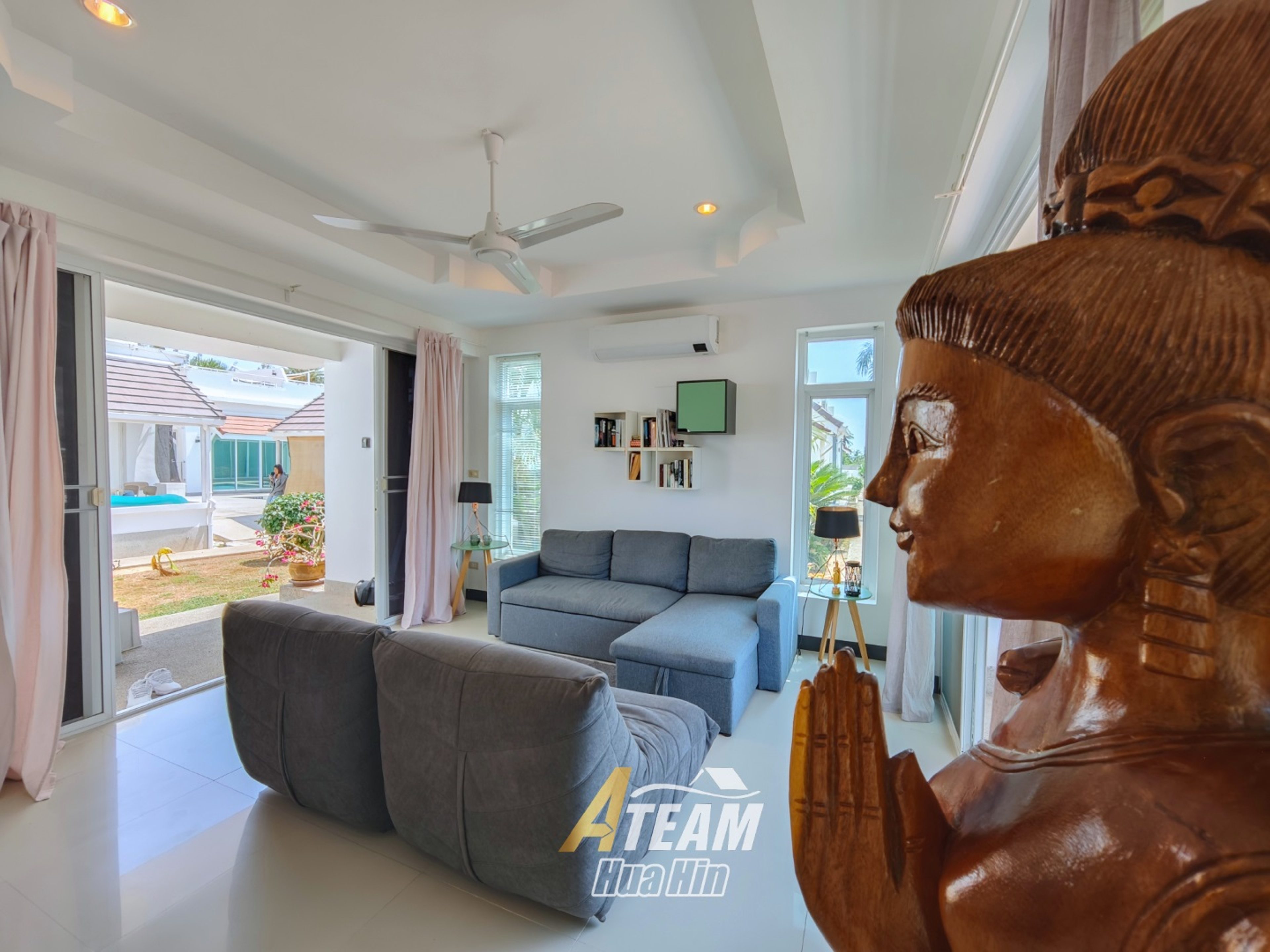 Pineapple Hills 2 beds, 1 bath with nice community and view. thumbnail 4