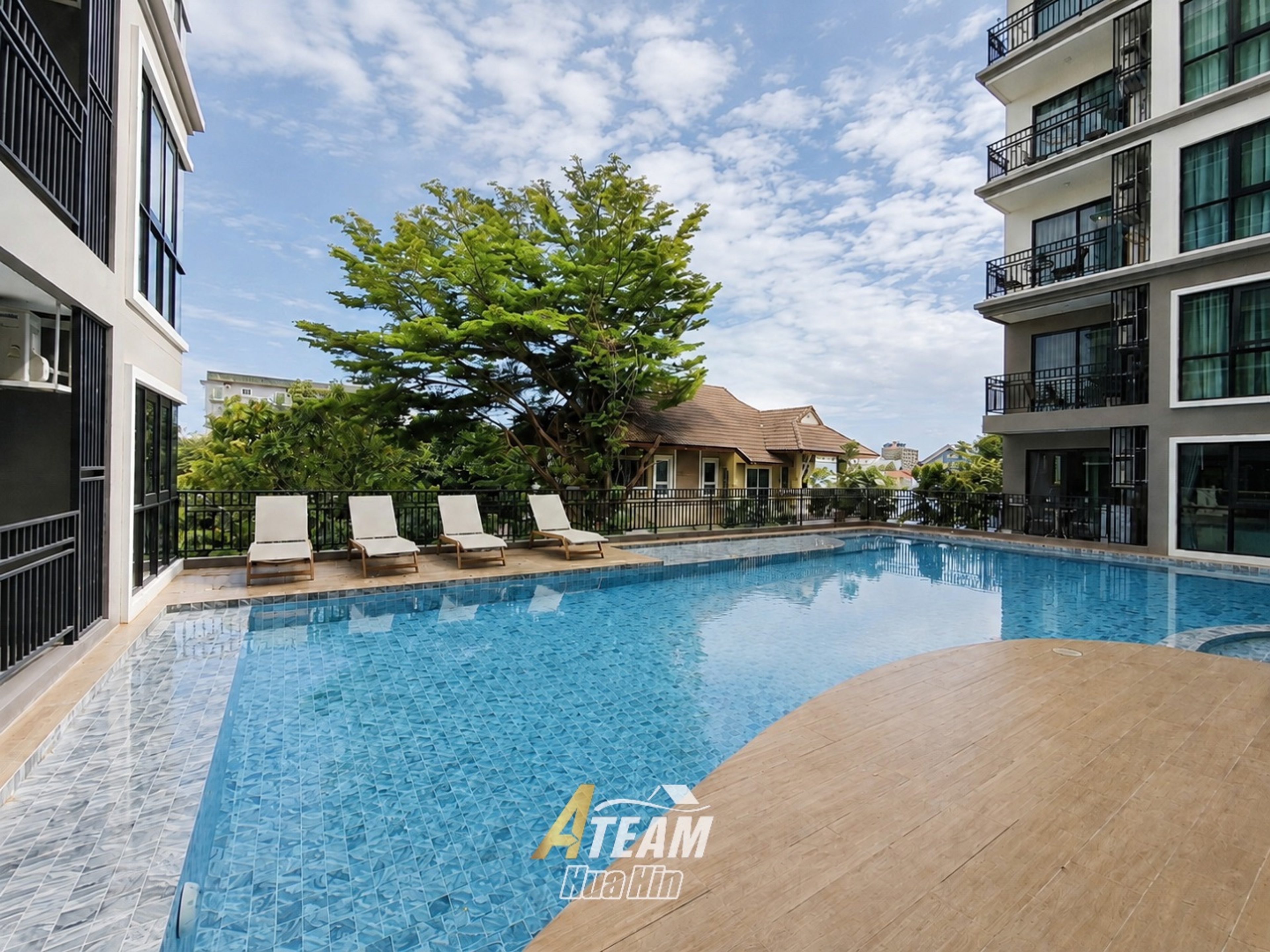 Brand-New 2-Bedroom Condo in Soi 94 thumbnail 13