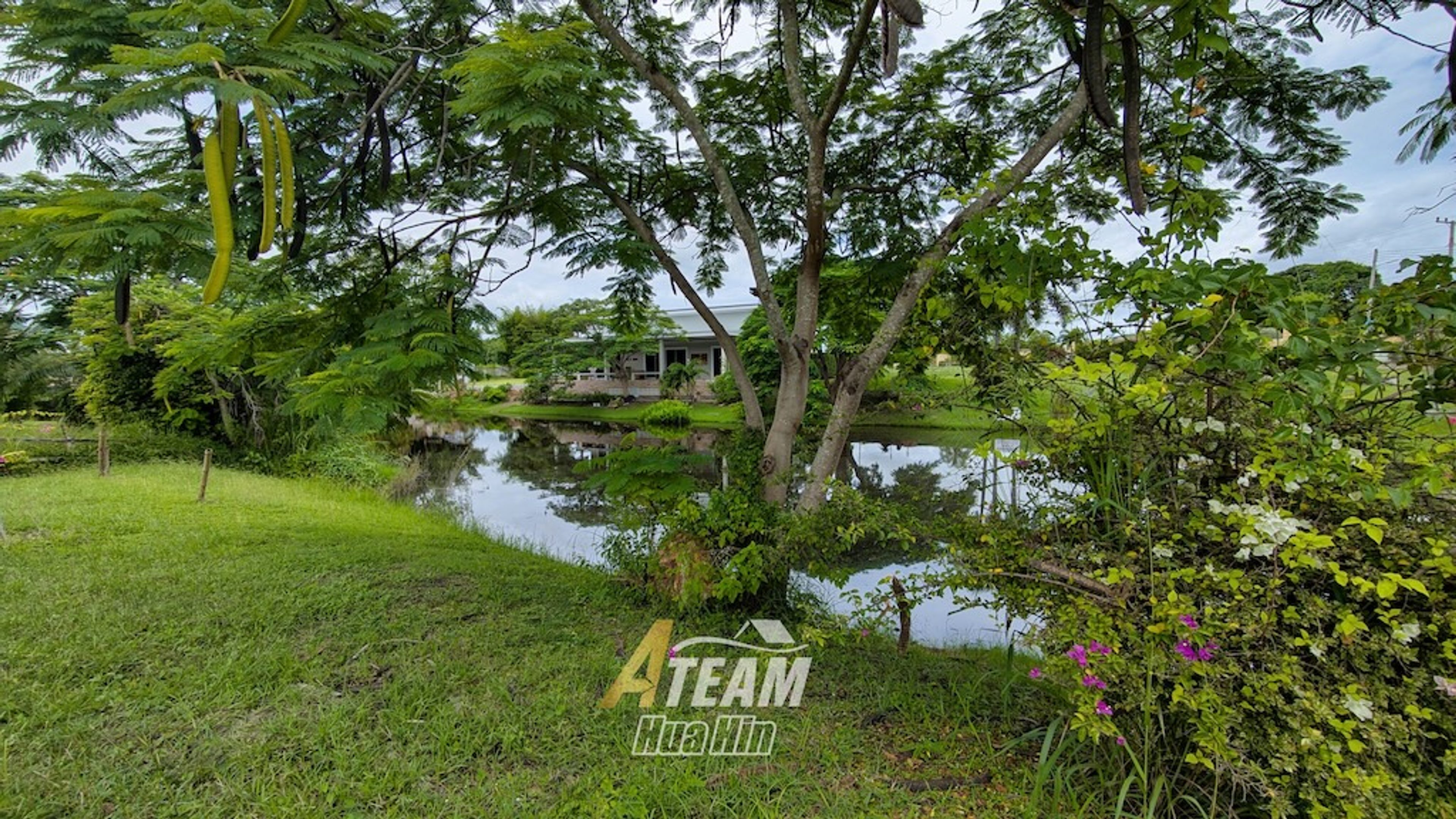 1,300 m² Riverside Land