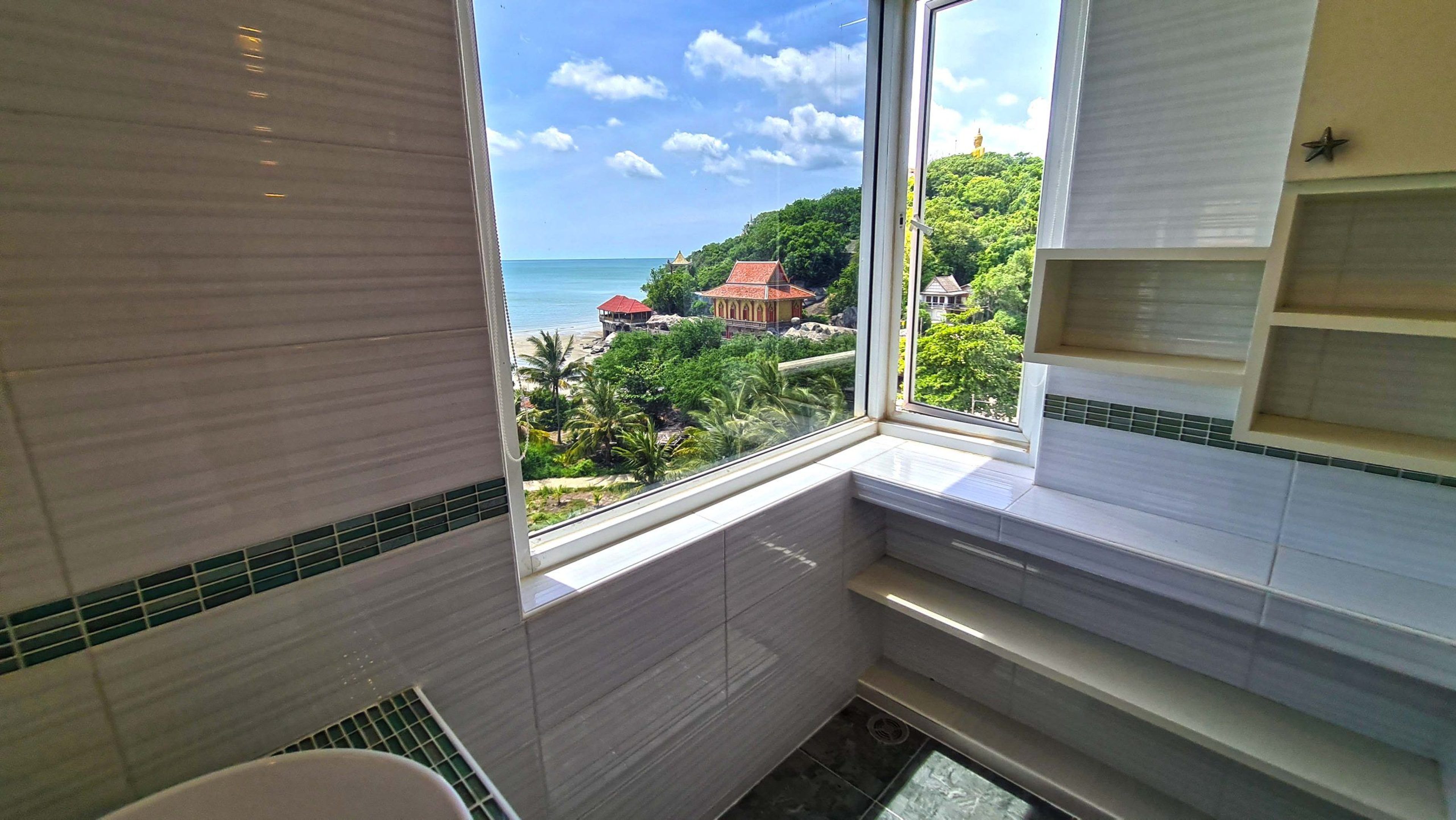 Apartment / Condo For Rent - - 2 Bedrooms - 2 Bathrooms - Price ฿50,00 thumbnail 10