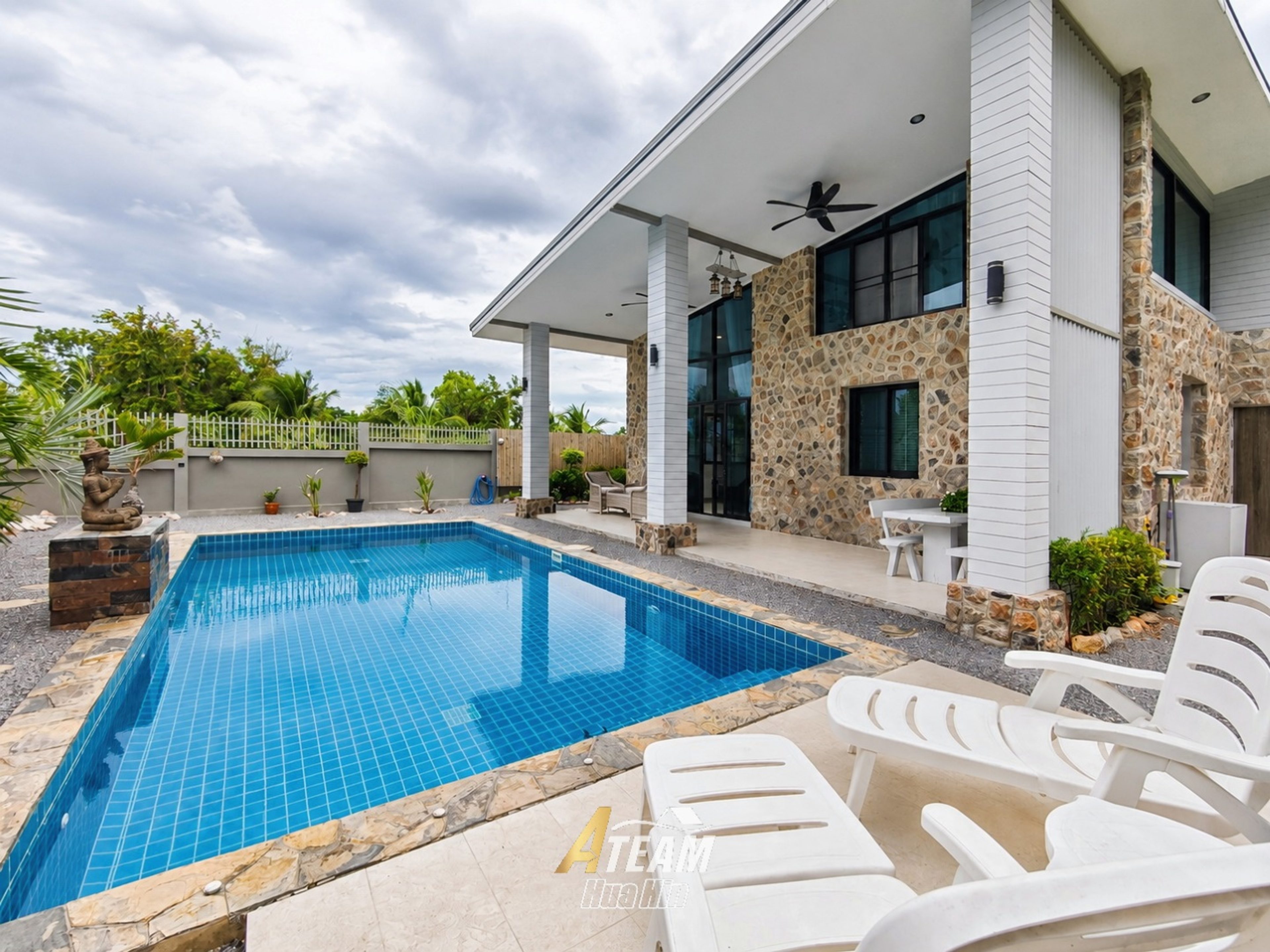 Charming 2-Bedroom Pool Villa for Sale in Thap Tai thumbnail 4