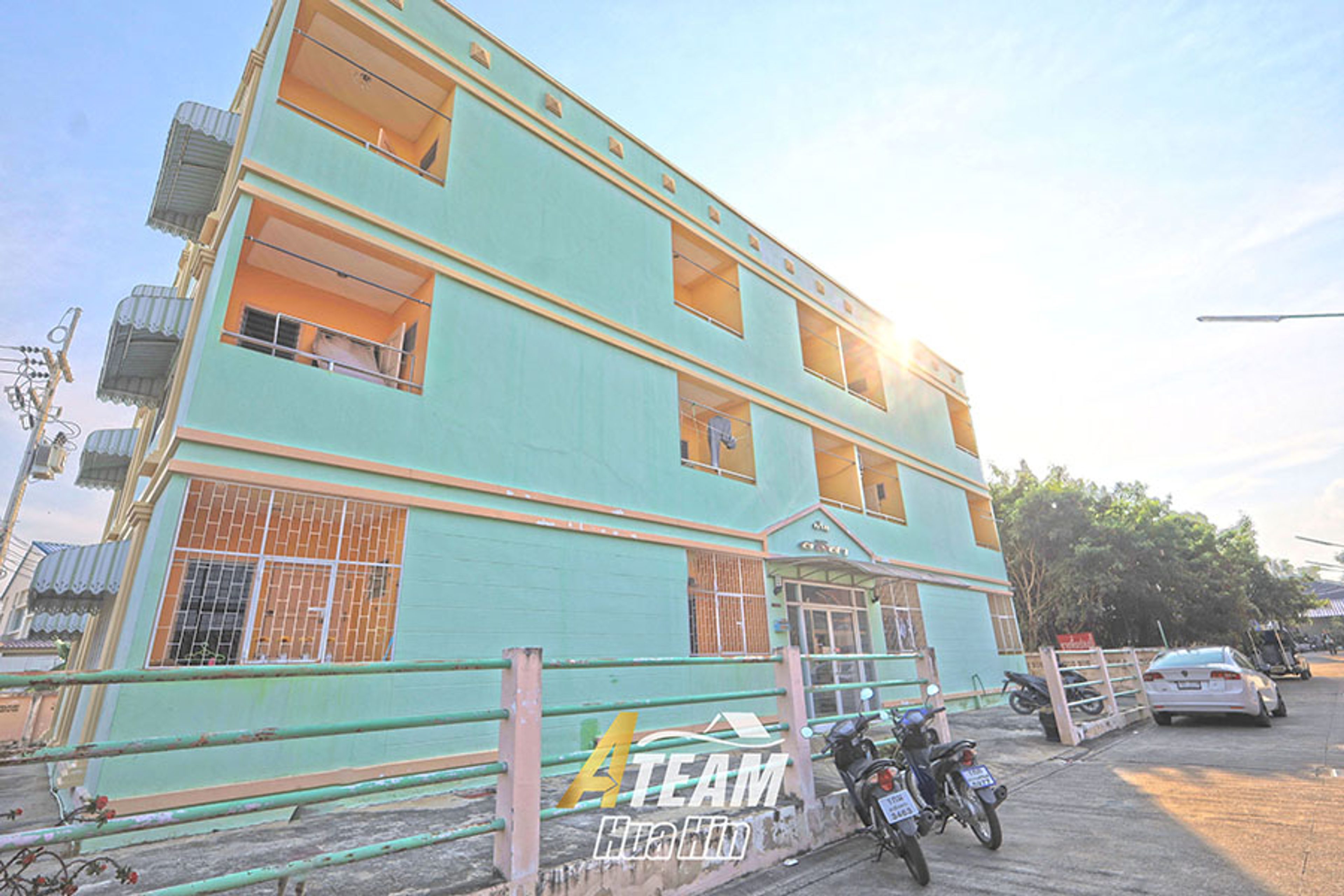 For sale: 3-story building with 26 rooms soi 94 thumbnail 2