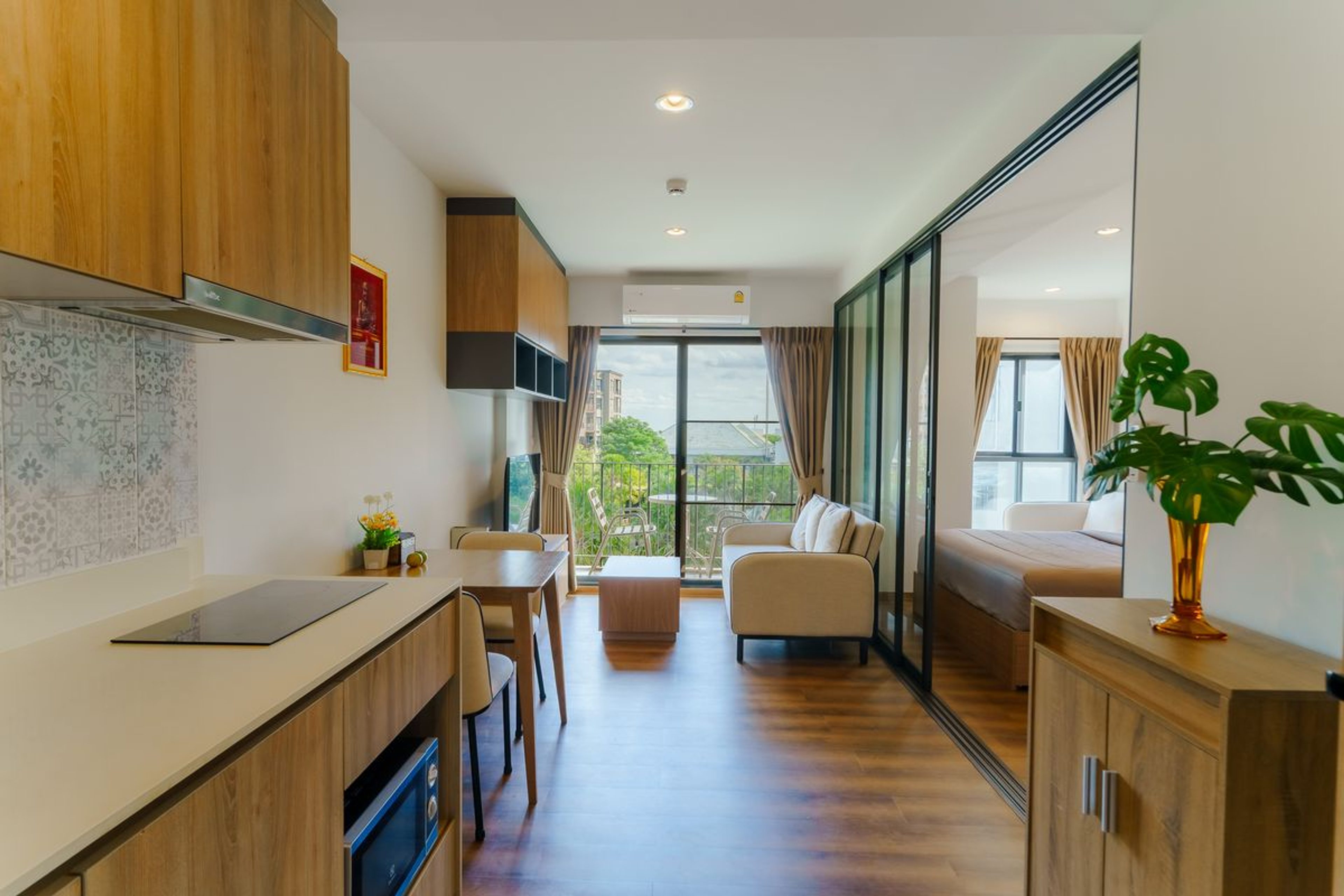 La Habana Hua Hin – Building B, 5th Floor (34 sqm, Pool View) thumbnail 10