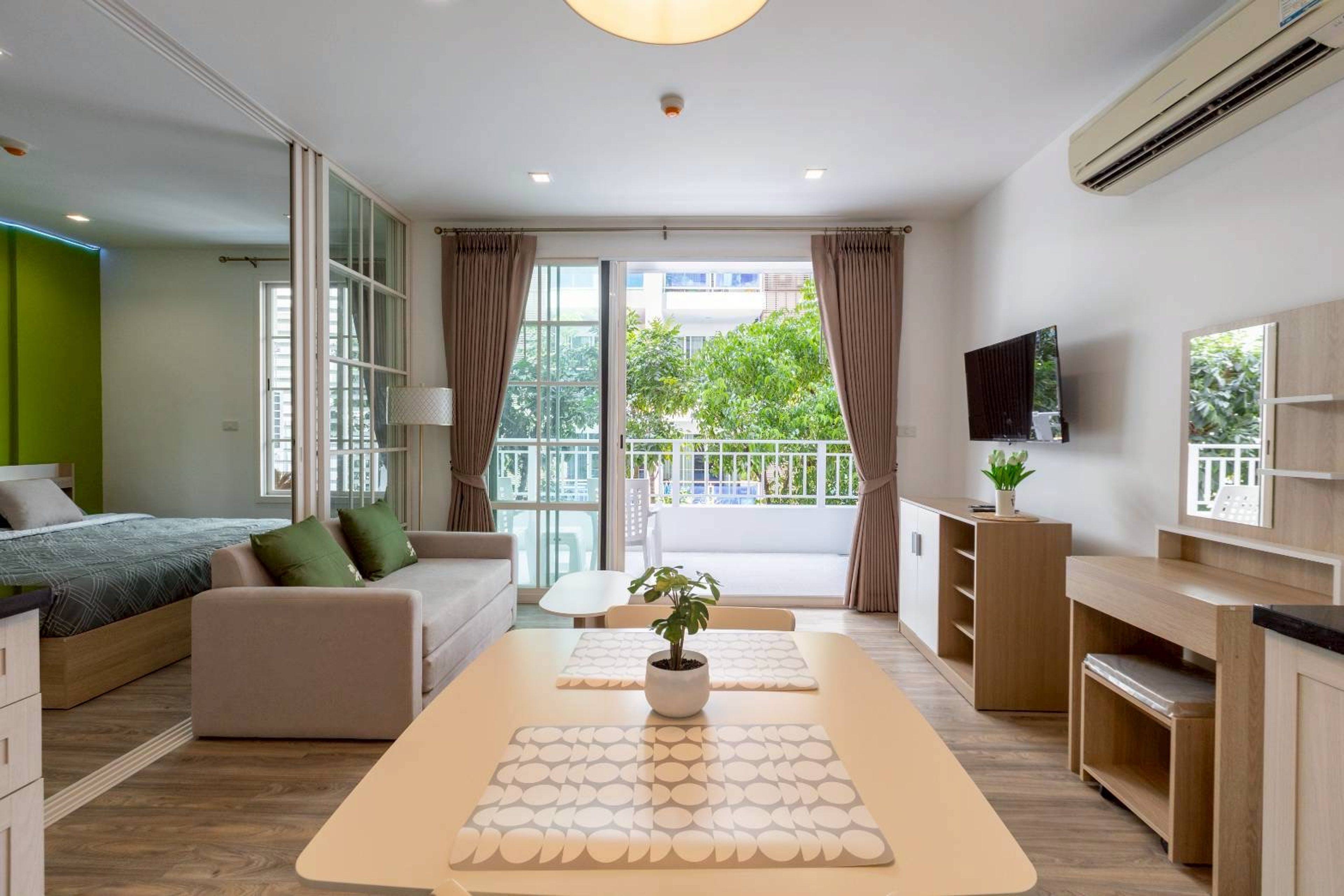 New Renovated 1 Bedroom Condo at Summer Hua Hin 