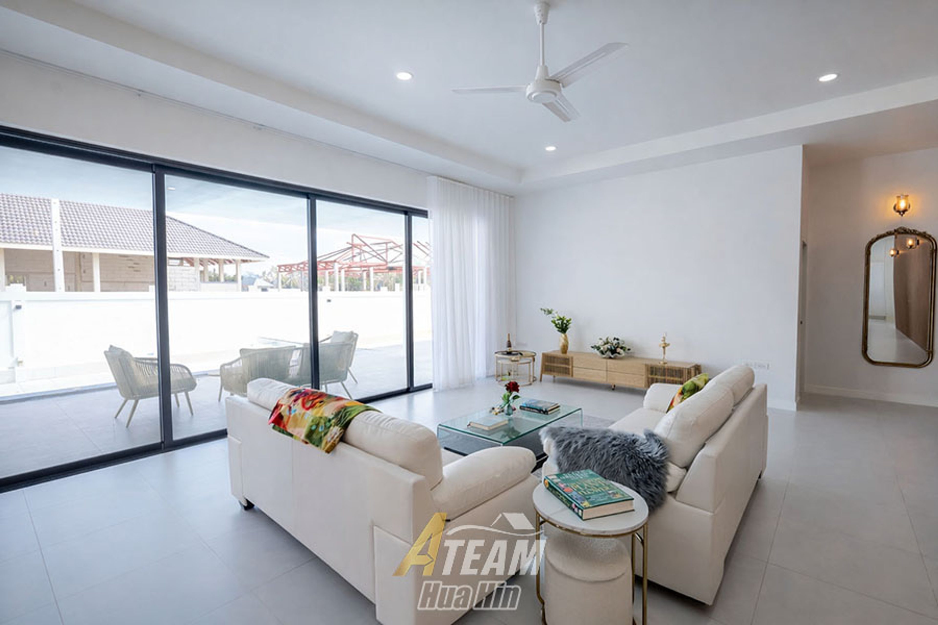 Modern European-Standard Pool Villa for Sale in Wang Pong thumbnail 4