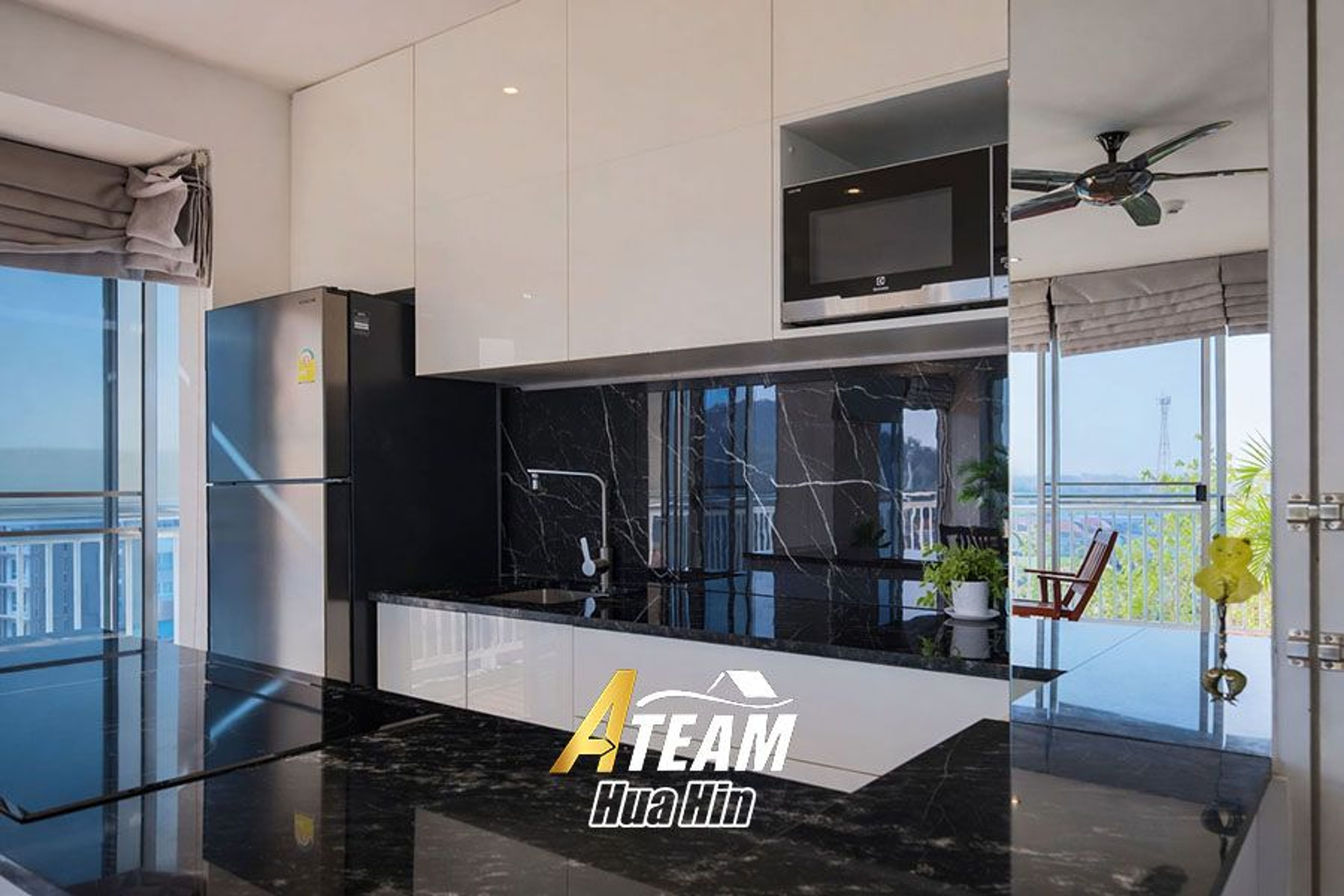 Beachfront 2-Bedroom Condo for Sale at Baan Suan Rim Sai, Khao Takiab thumbnail 11