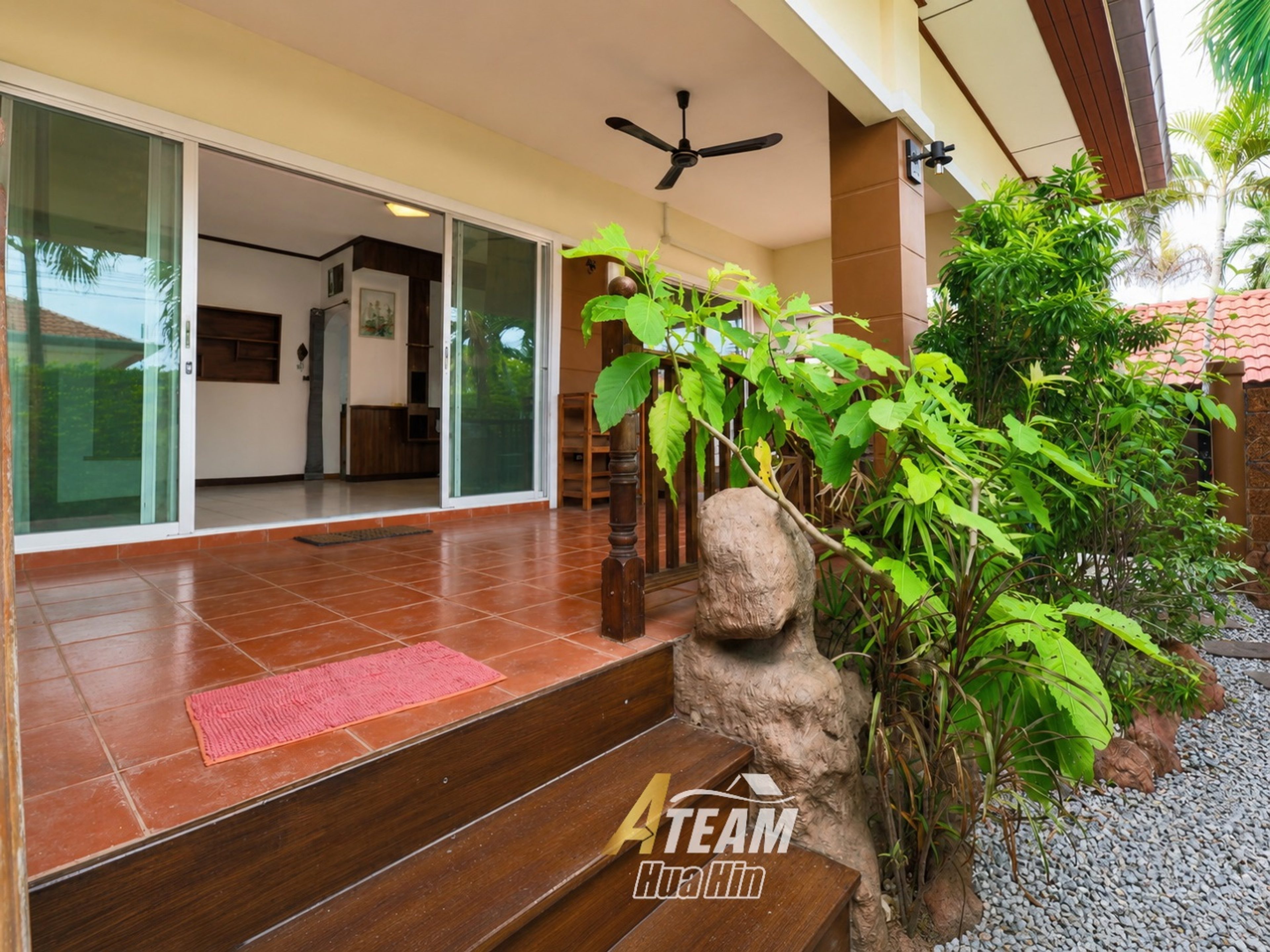 Charming 3-Bedroom Pool Villa in Hin Lek Fai thumbnail 10
