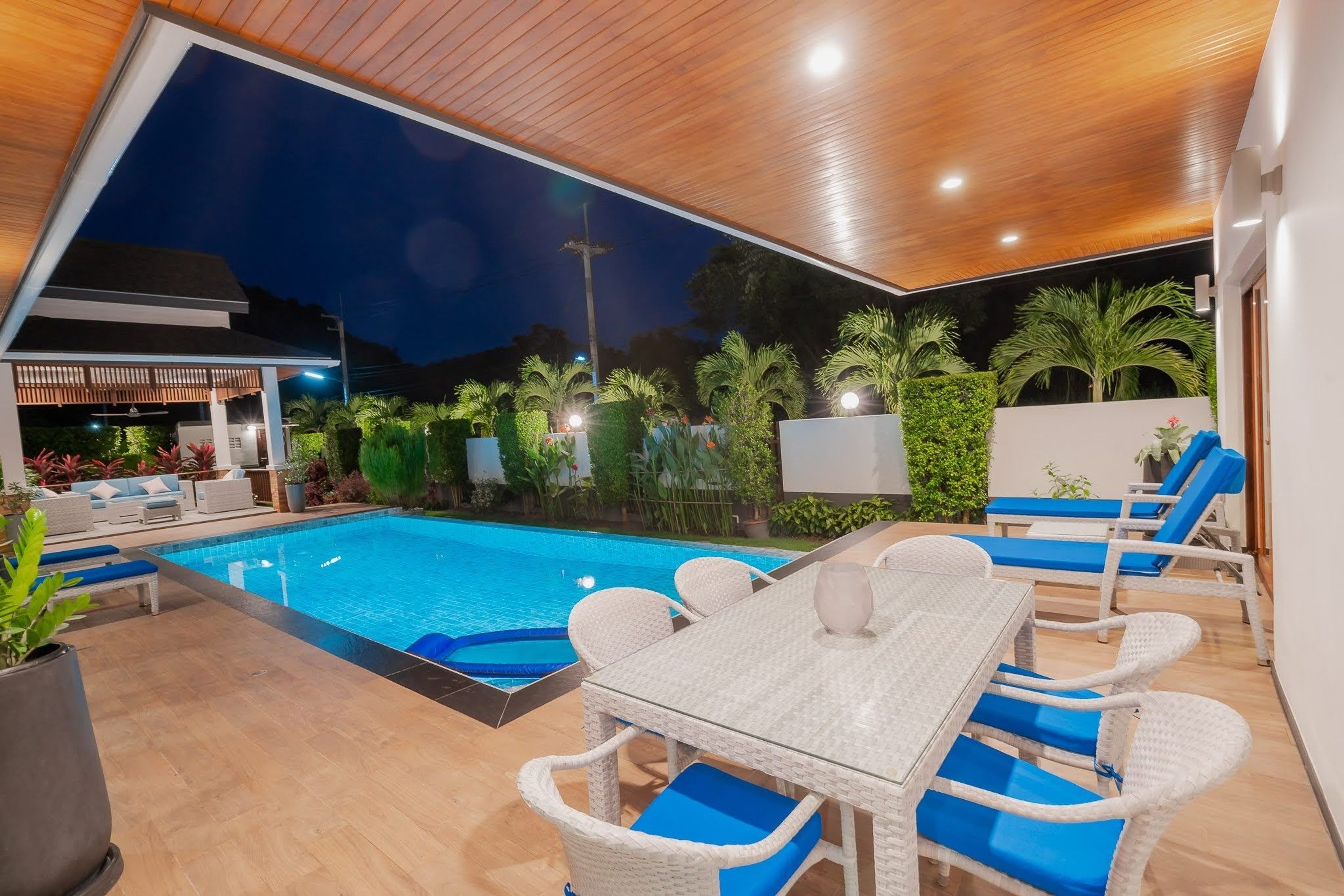 House / Villa For Rent - - 3 Bedrooms - 2 Bathrooms - Price ฿90,000 -  thumbnail 27